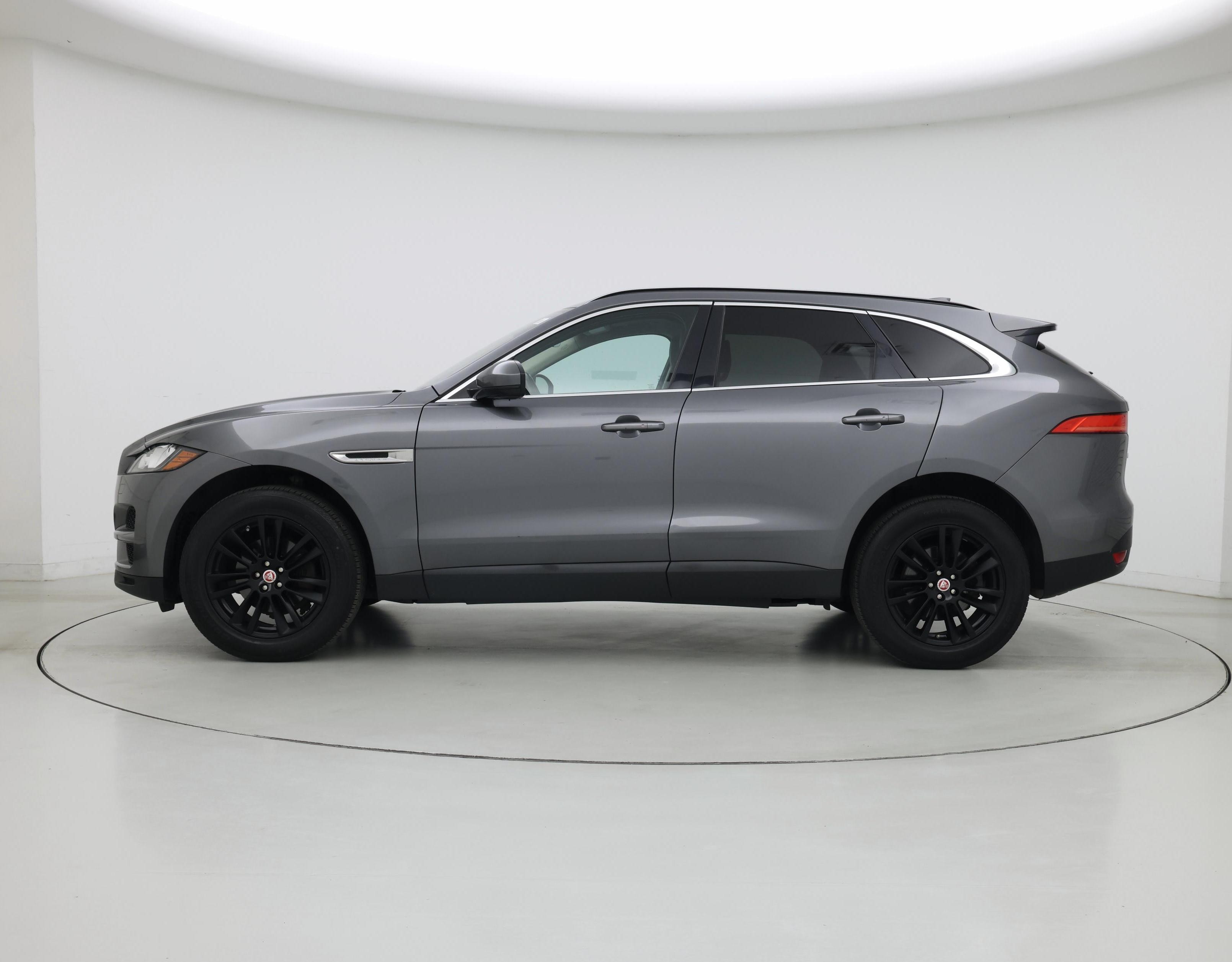 Thumbnail: 2019 Jaguar F-Pace - 3