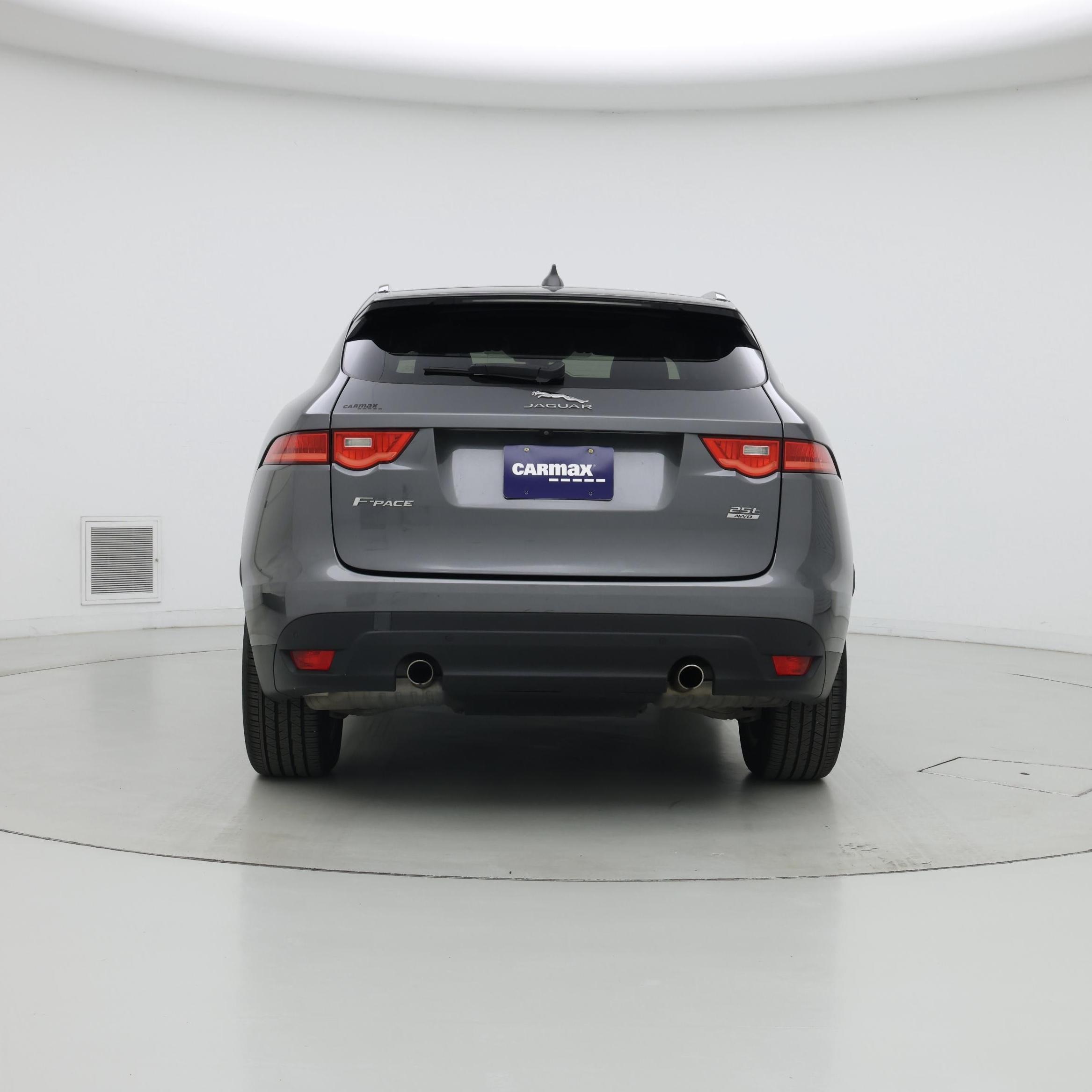 Thumbnail: 2019 Jaguar F-Pace - 6