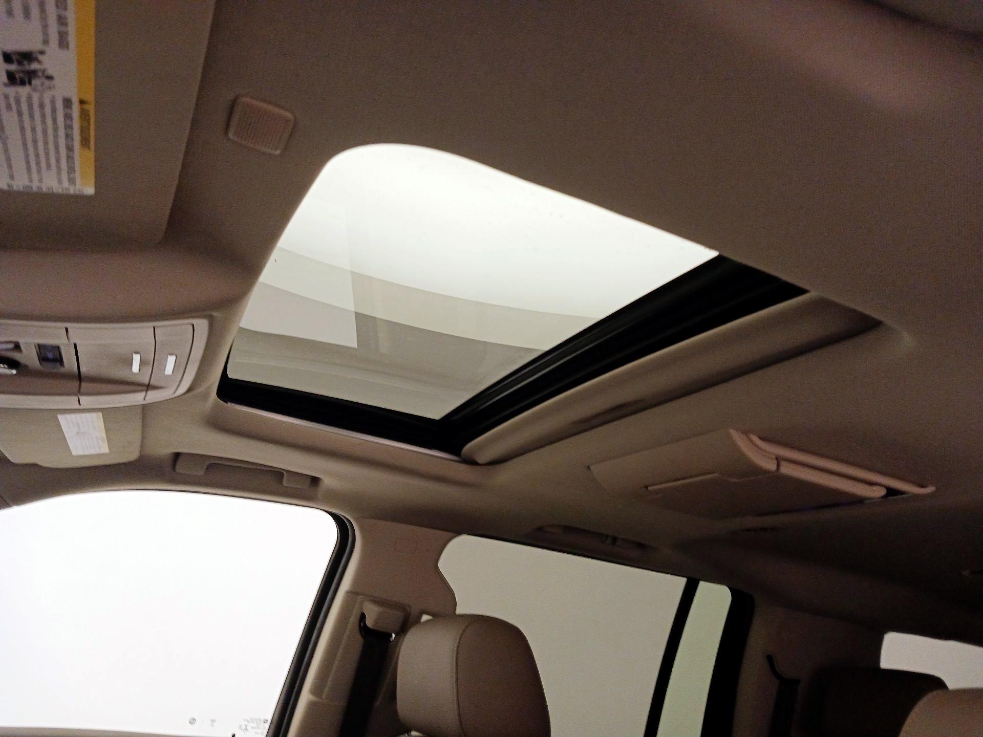 Thumbnail: 2020 GMC Yukon XL - 20