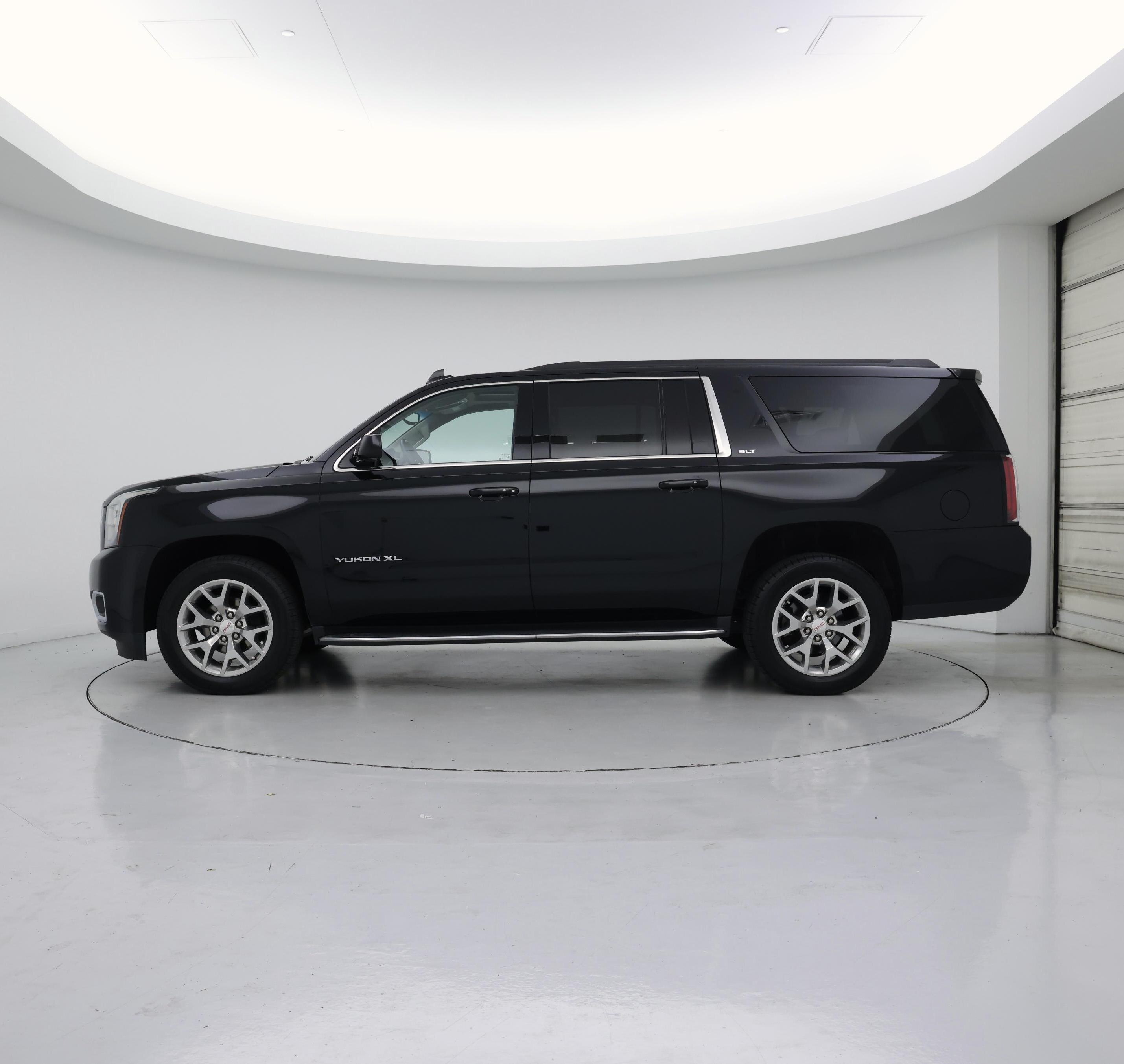 Thumbnail: 2020 GMC Yukon XL - 3