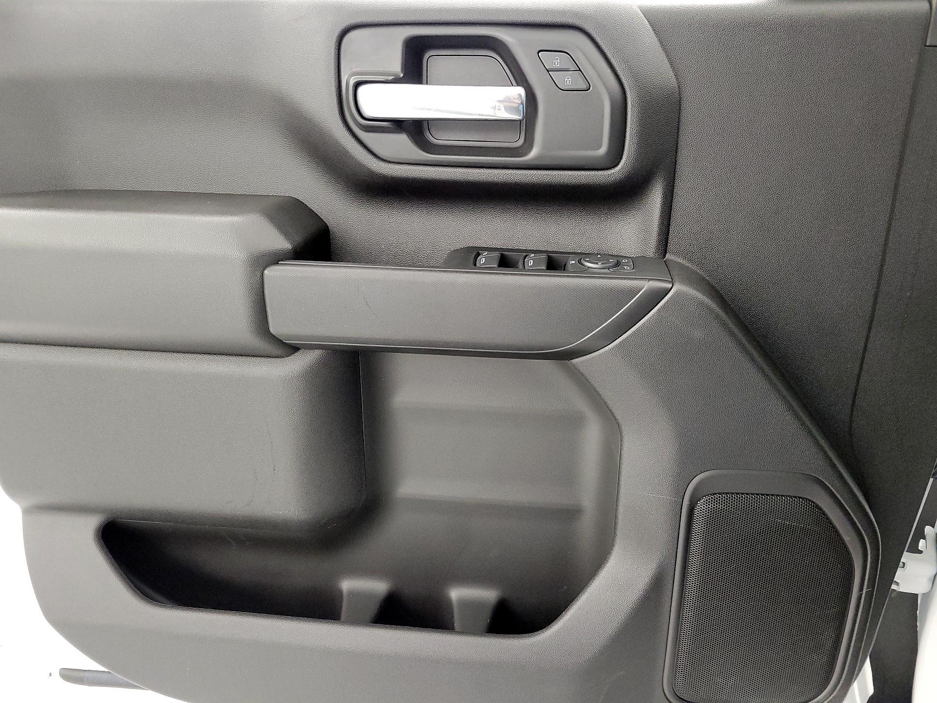 Thumbnail: 2025 Chevrolet Silverado 2500 - 12