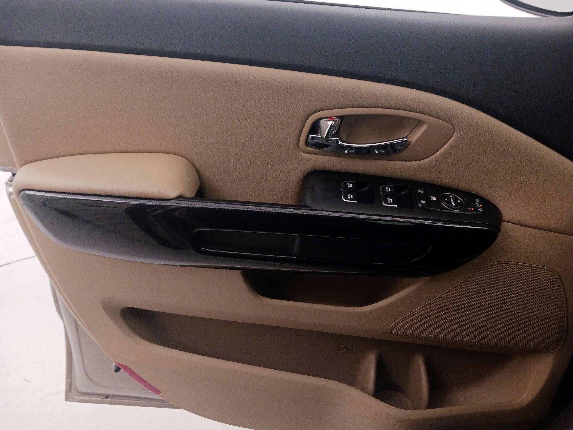 Thumbnail: 2016 Kia Sedona - 12