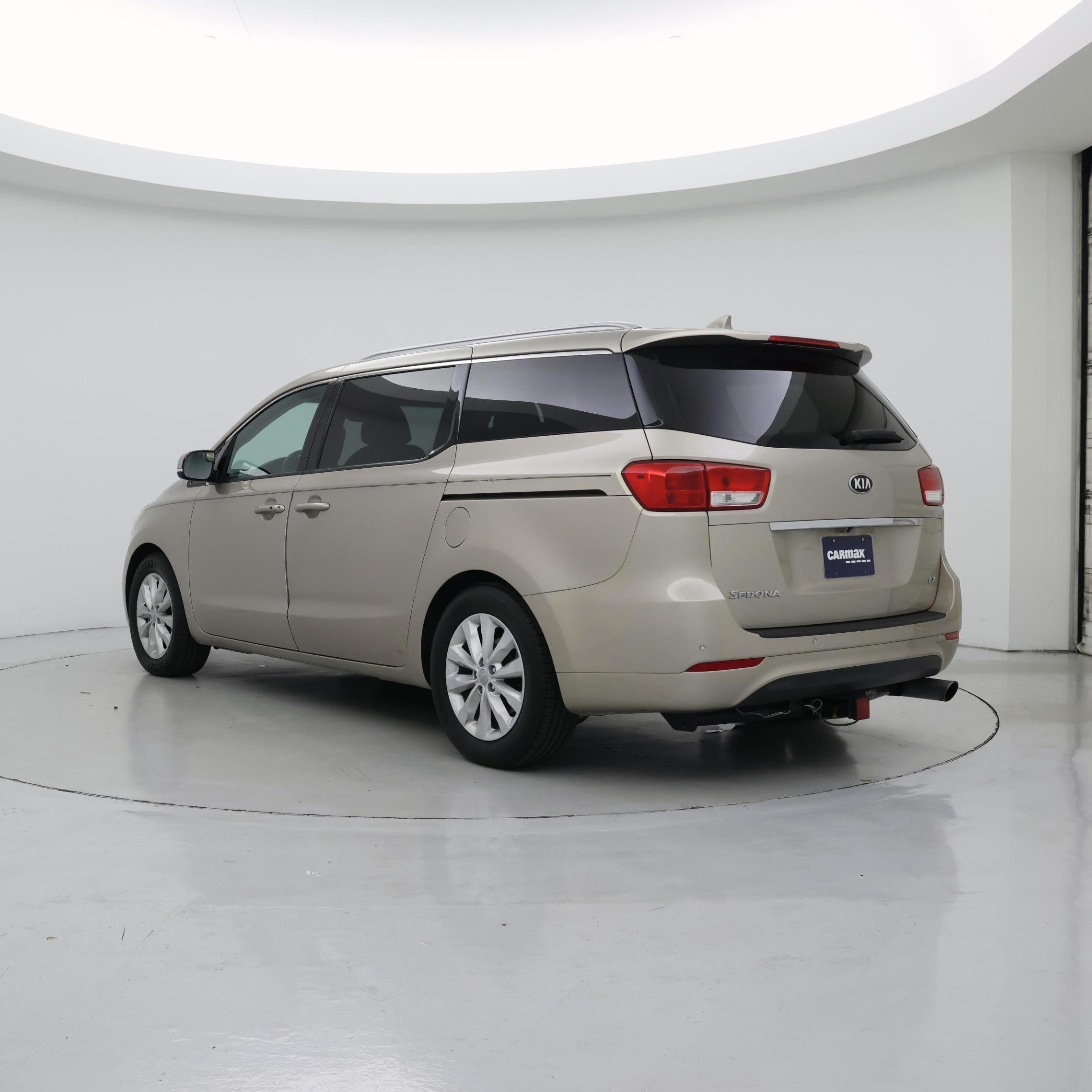 Thumbnail: 2016 Kia Sedona - 2