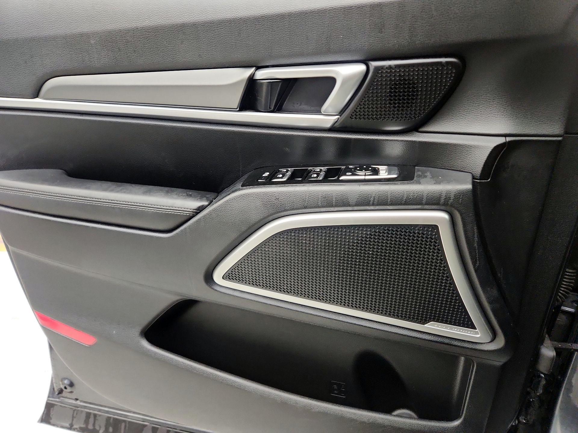 Thumbnail: 2022 Kia Telluride - 12