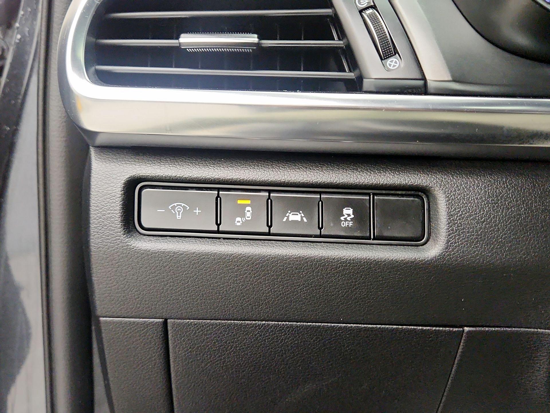 Thumbnail: 2022 Kia Telluride - 13