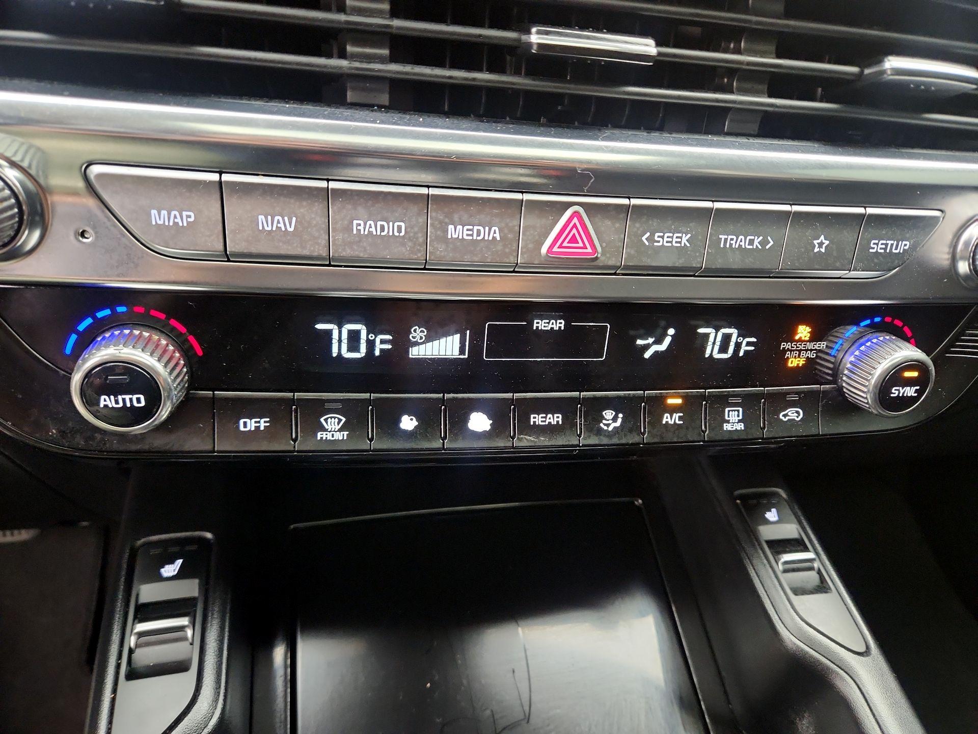 Thumbnail: 2022 Kia Telluride - 17