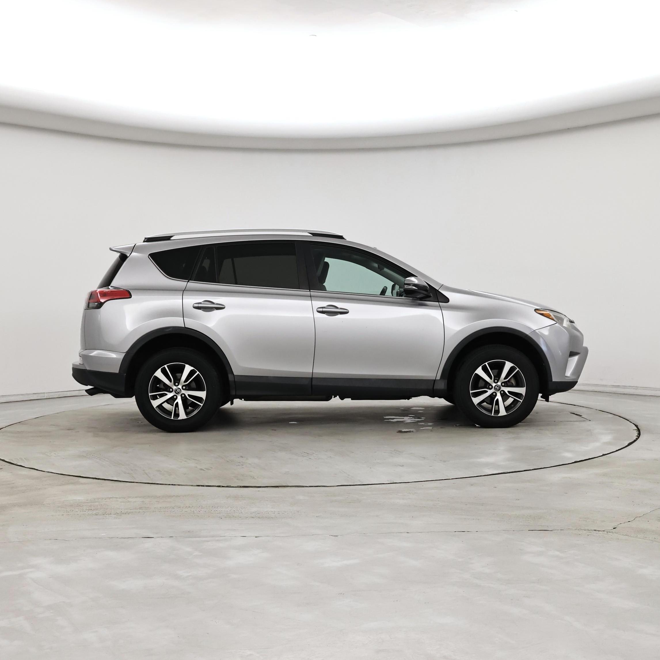 Thumbnail: 2016 Toyota RAV4 - 7