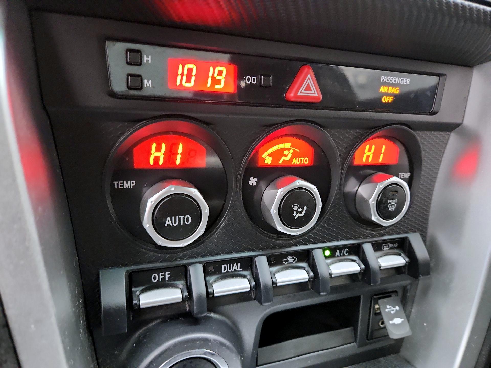 Thumbnail: 2016 Subaru BRZ - 16