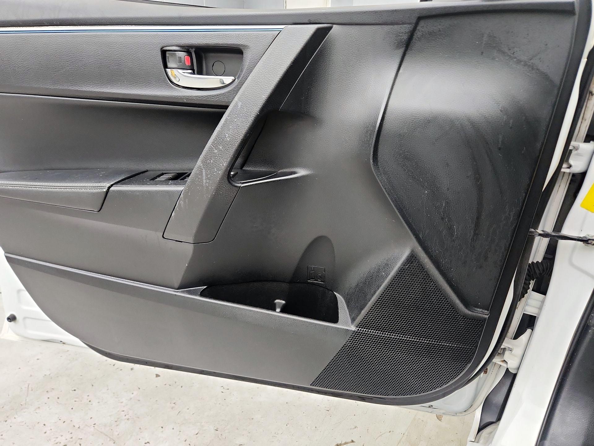 Thumbnail: 2014 Toyota Corolla - 12