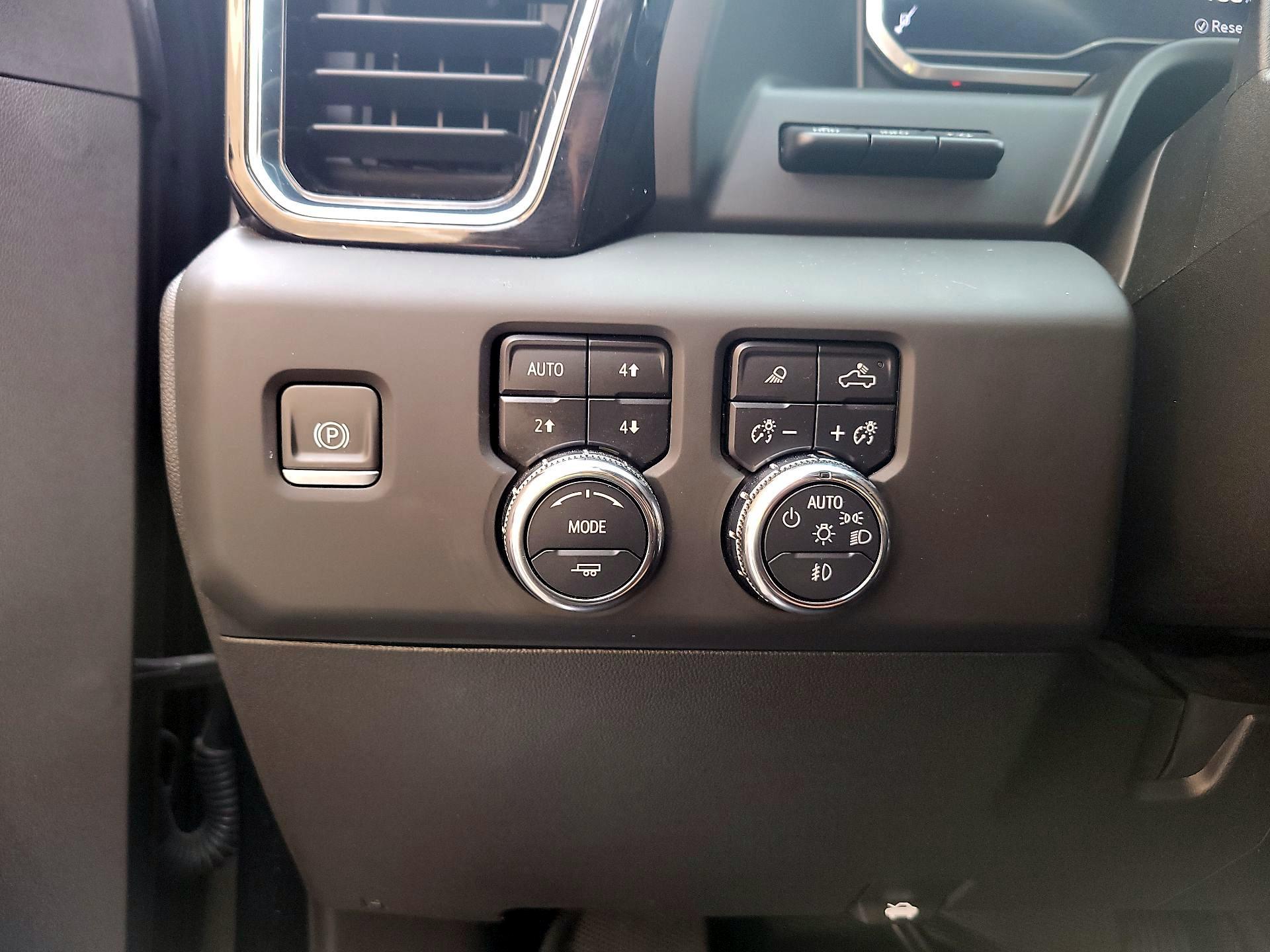 Thumbnail: 2024 GMC Sierra 3500 - 11