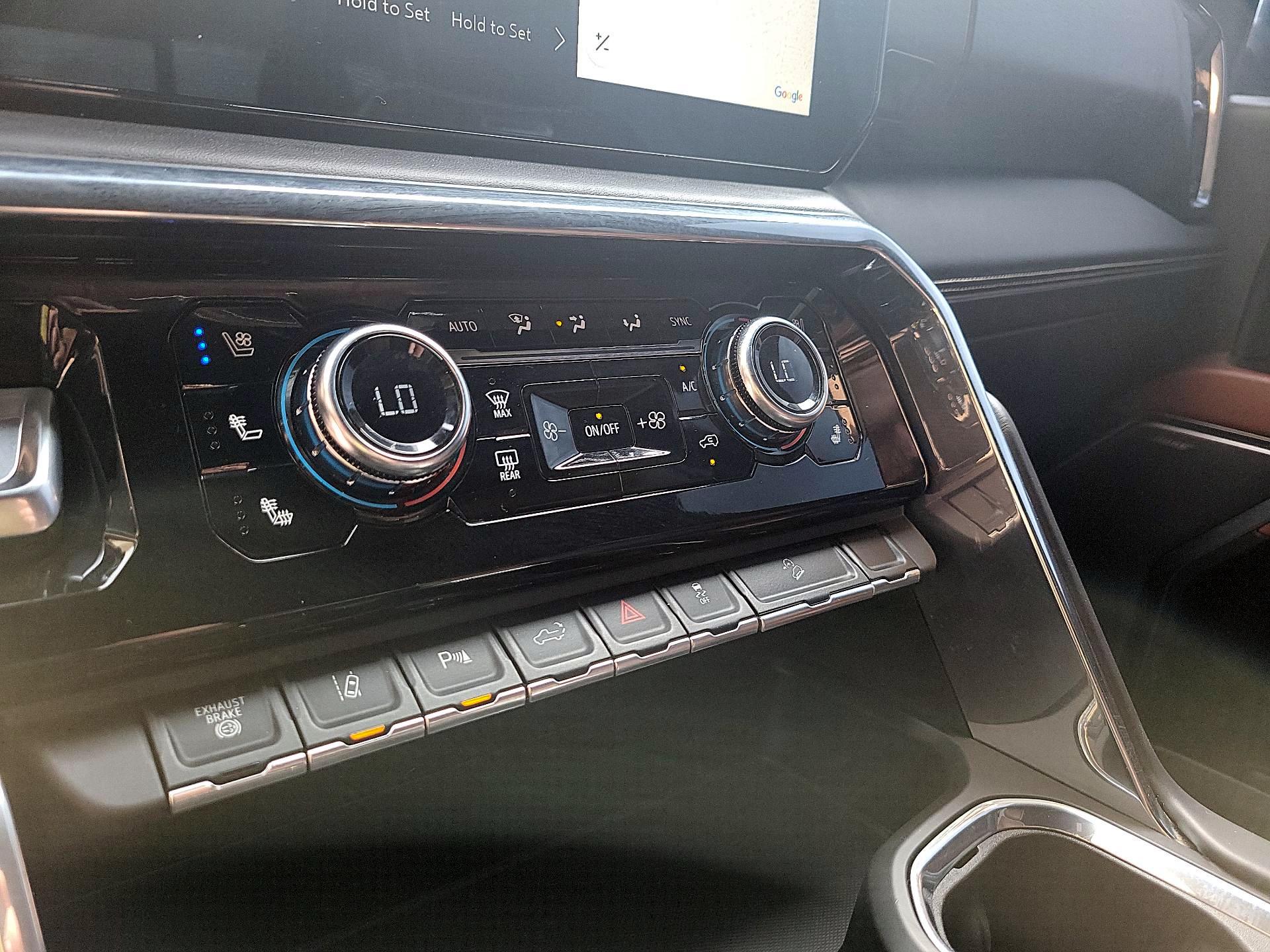 Thumbnail: 2024 GMC Sierra 3500 - 15