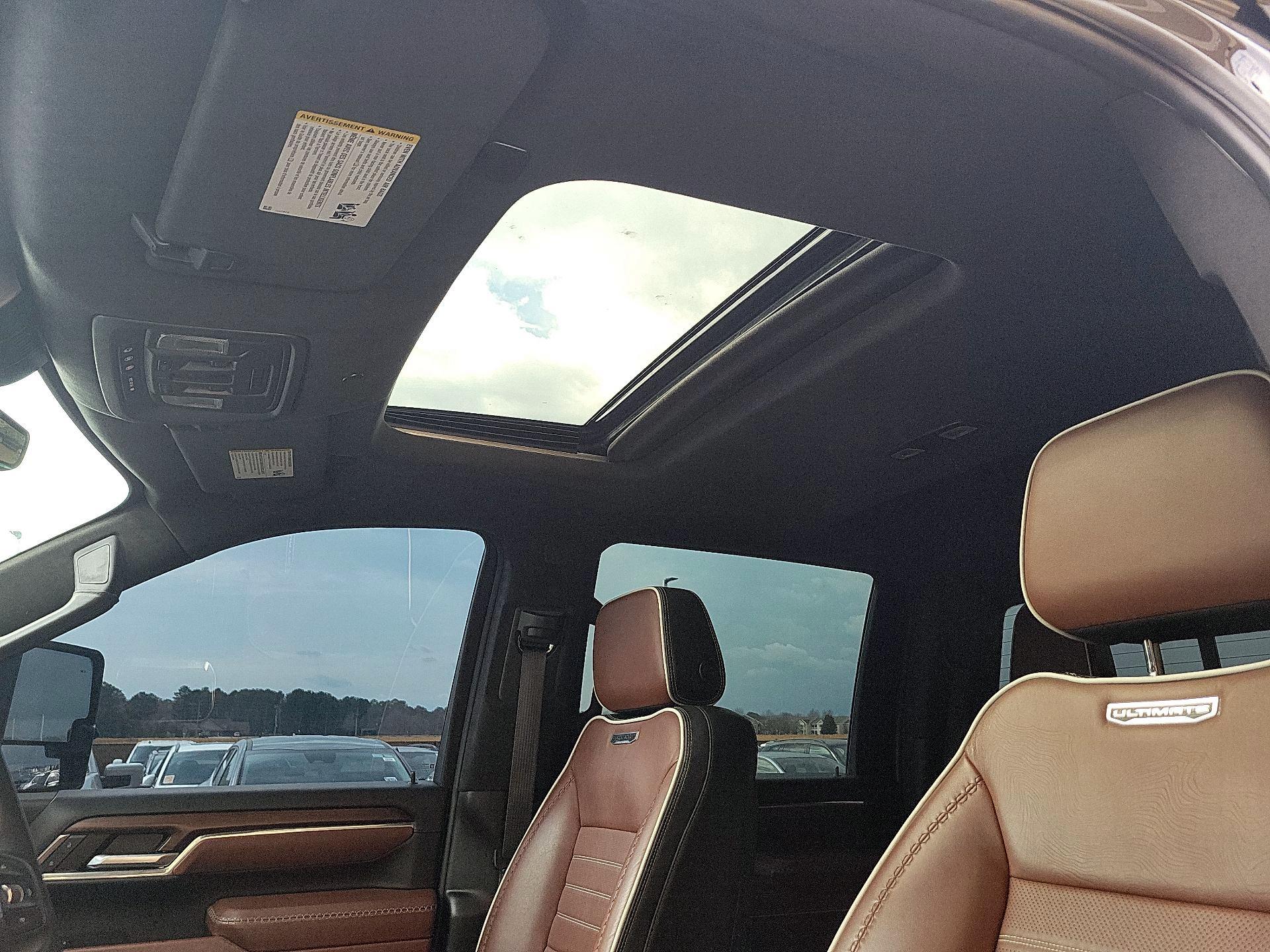 Thumbnail: 2024 GMC Sierra 3500 - 18