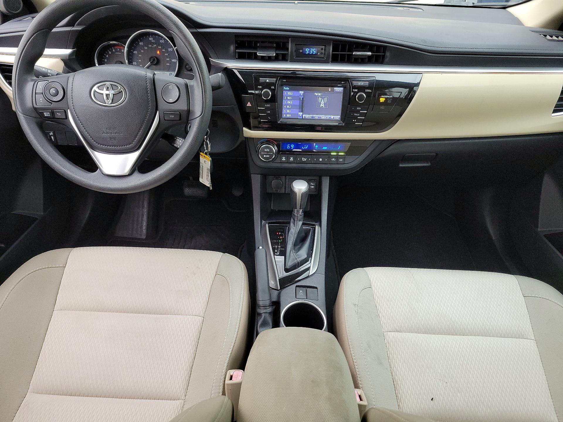 Thumbnail: 2014 Toyota Corolla - 9