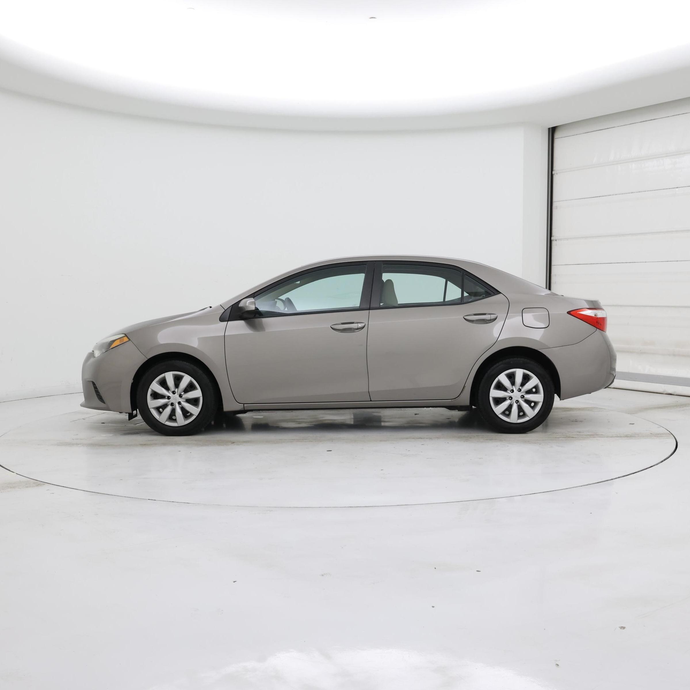 Thumbnail: 2014 Toyota Corolla - 3