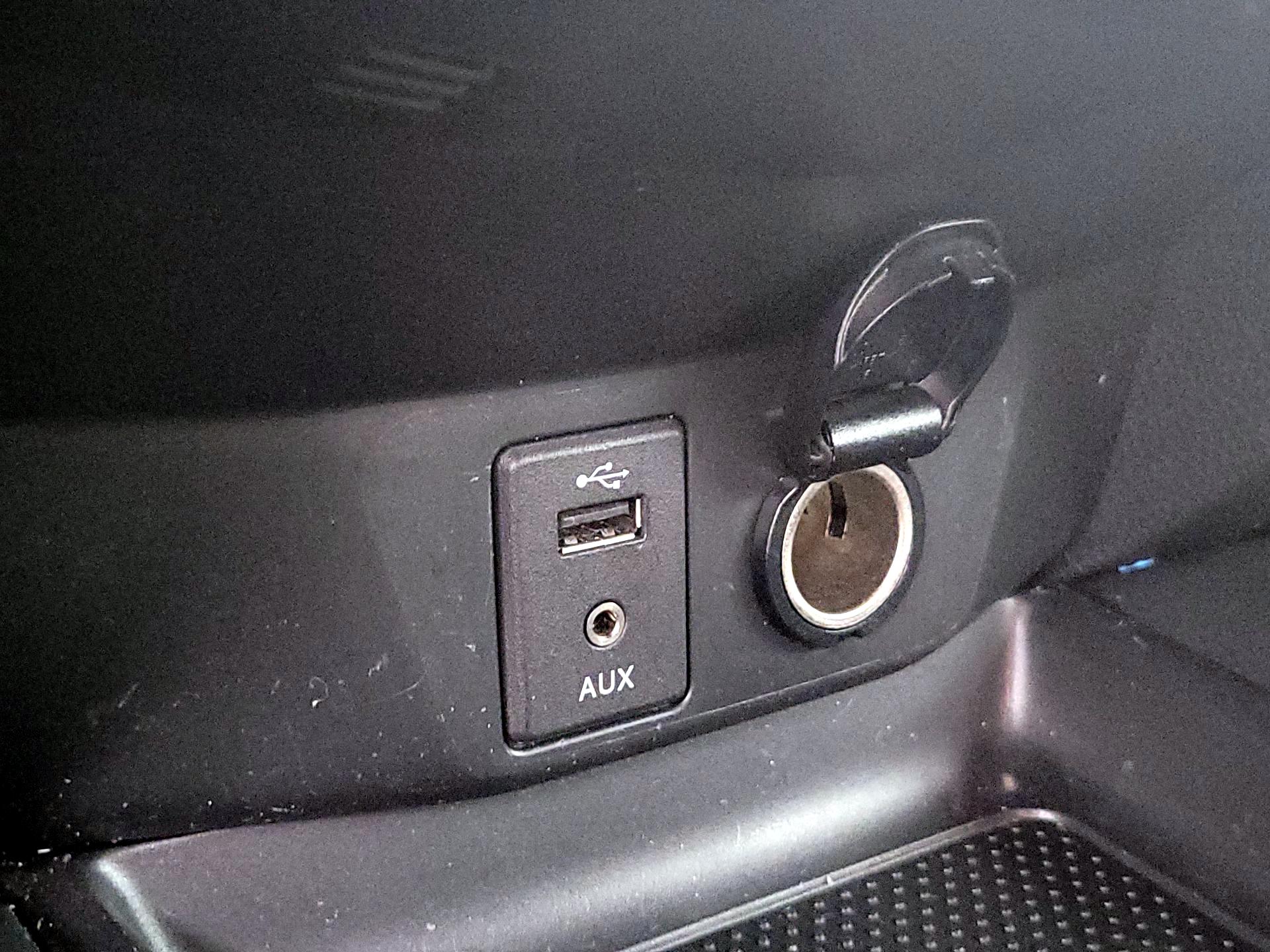 Thumbnail: 2018 Nissan Rogue Sport - 19