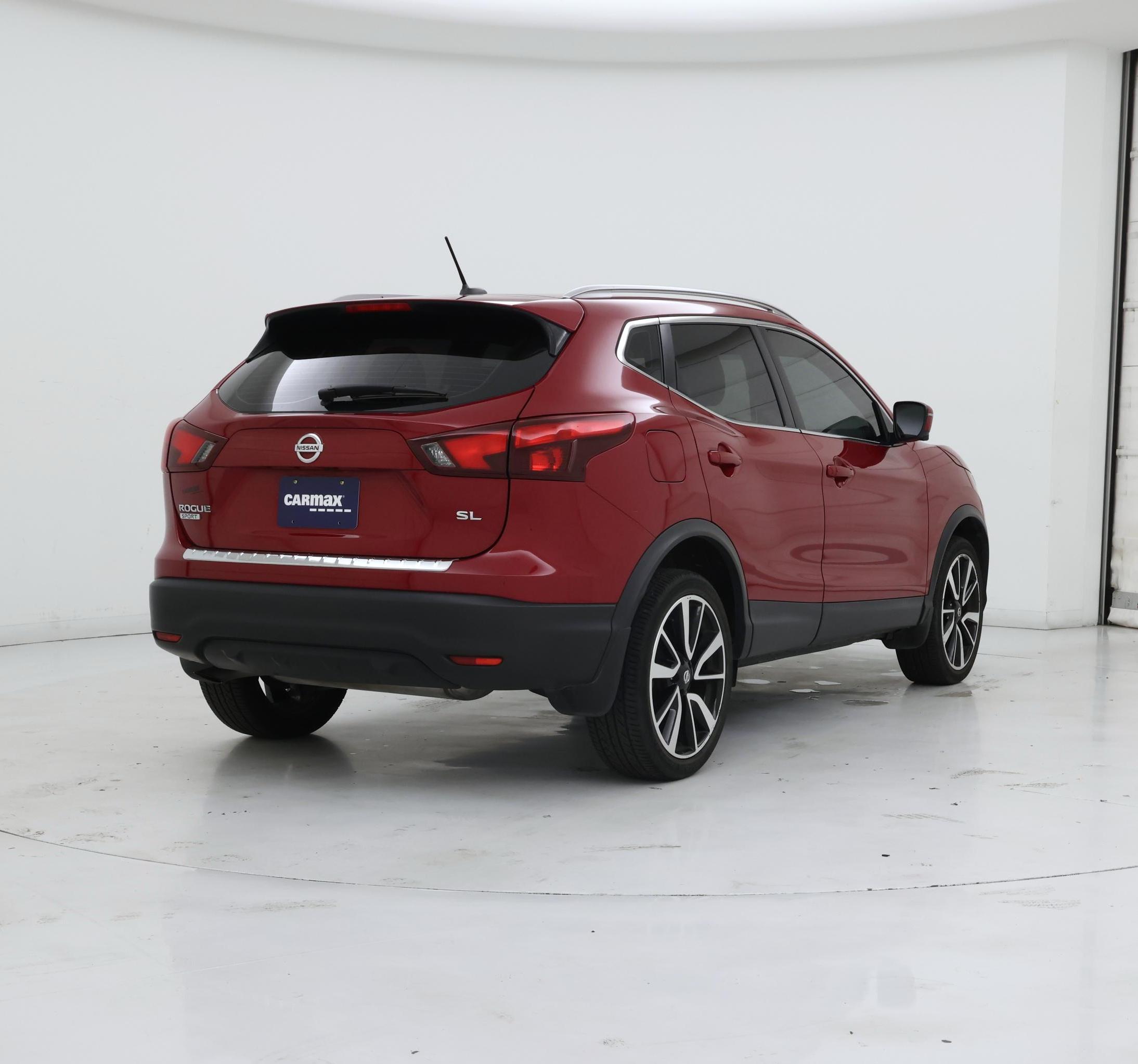 Thumbnail: 2018 Nissan Rogue Sport - 8