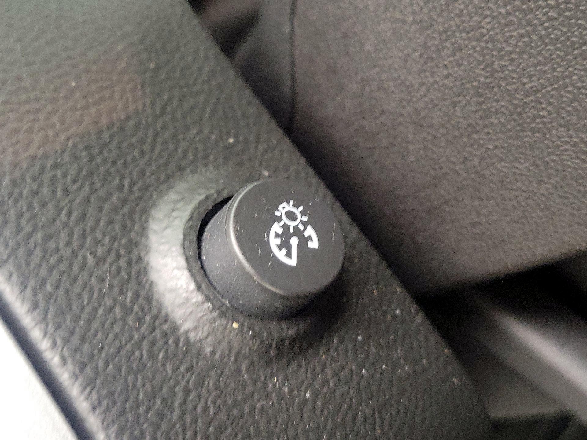 Thumbnail: 2016 Chevrolet Equinox - 13