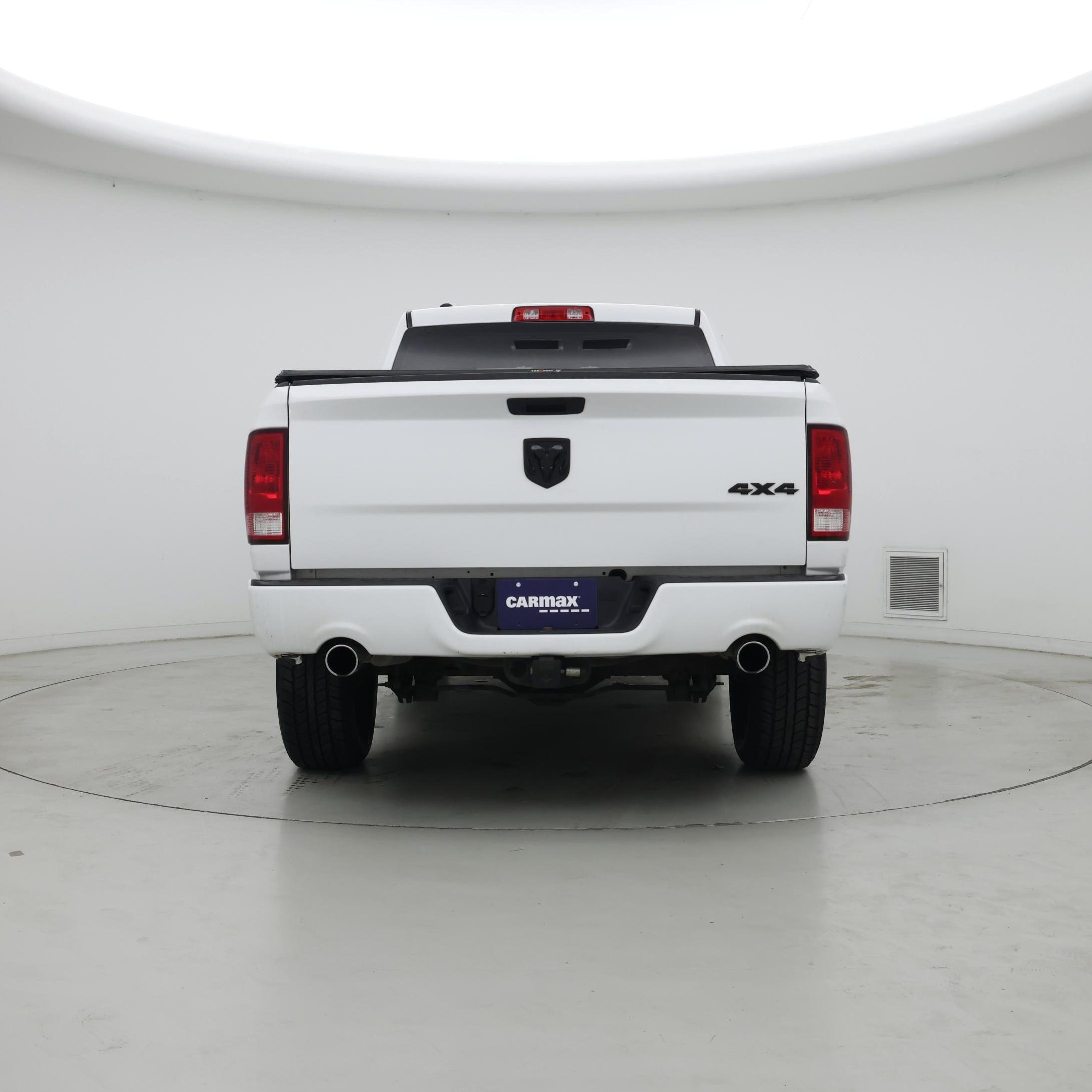 Thumbnail: 2019 RAM 1500 Classic - 6