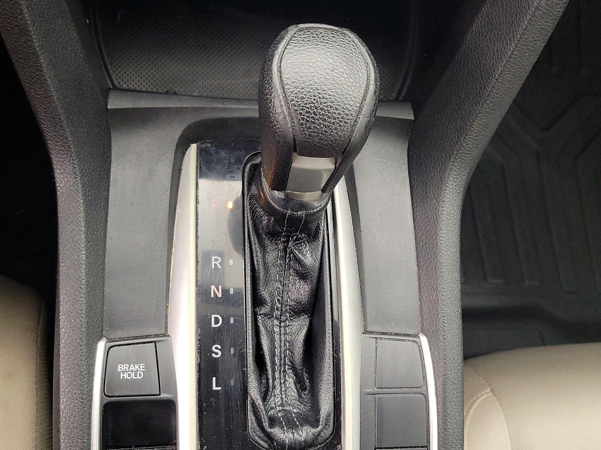 Thumbnail: 2018 Honda Civic - 17