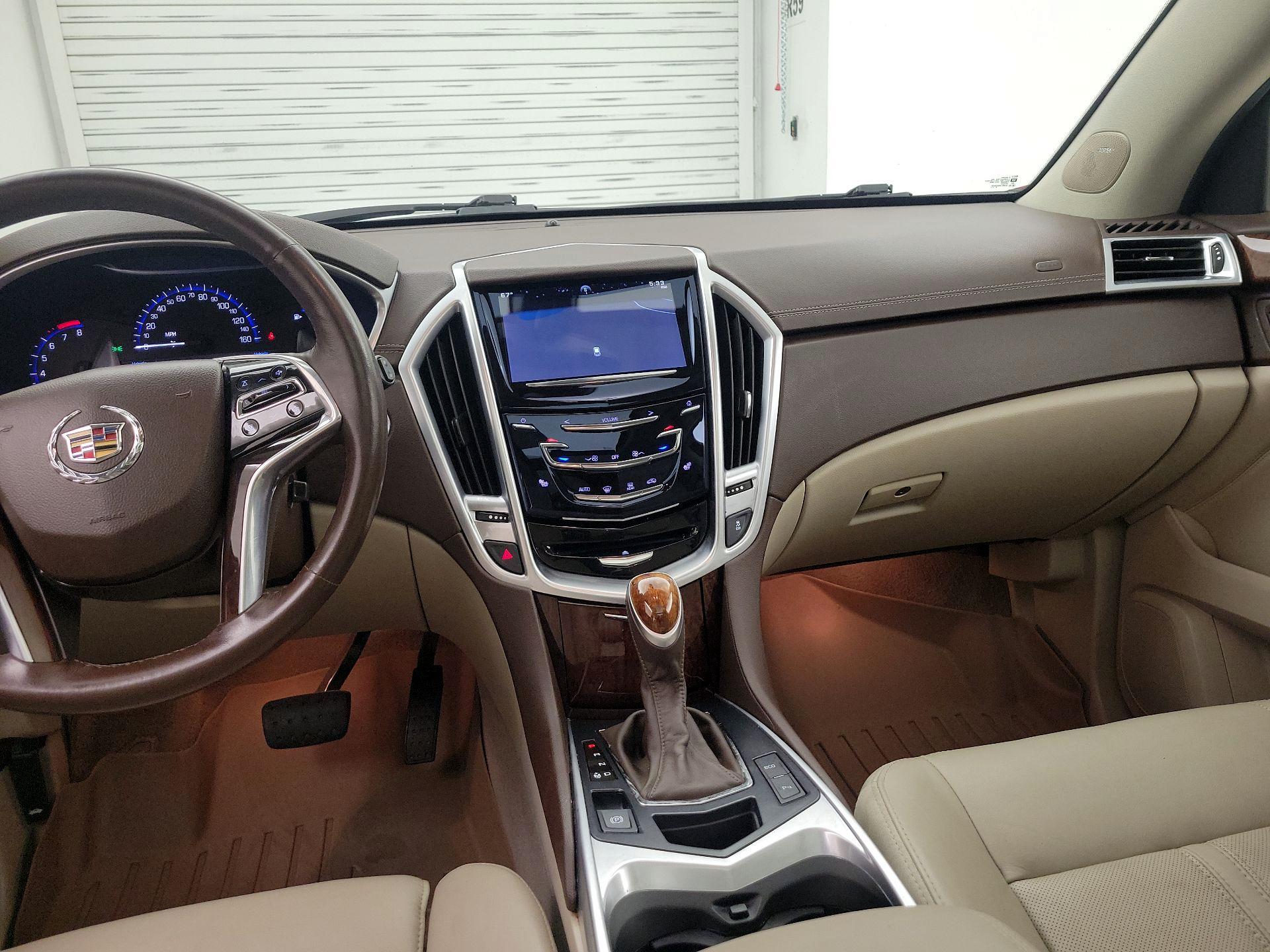 Thumbnail: 2016 Cadillac SRX - 9