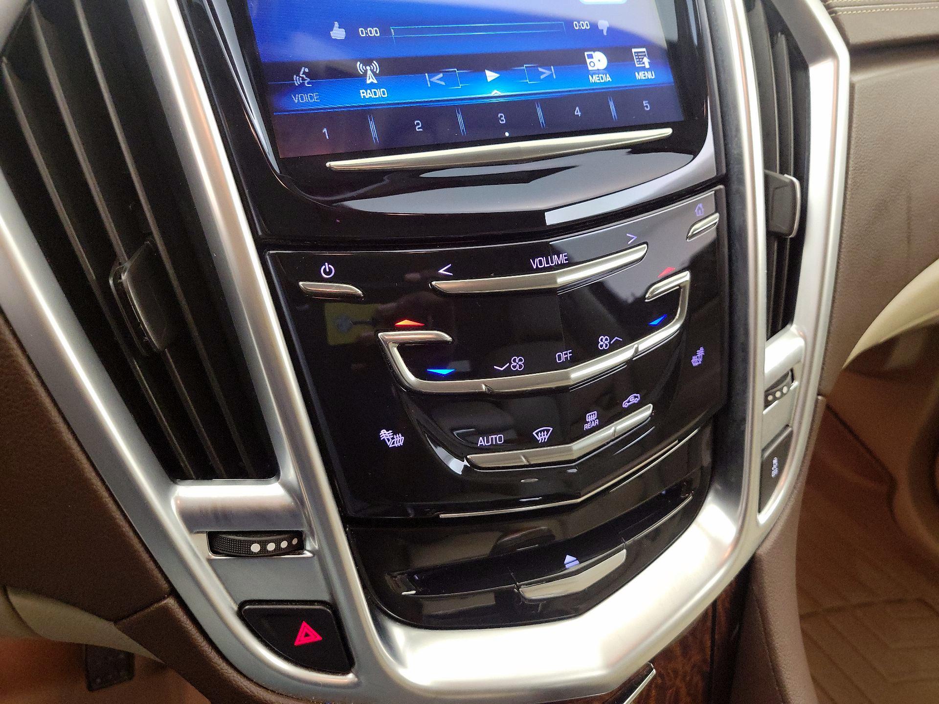 Thumbnail: 2016 Cadillac SRX - 17