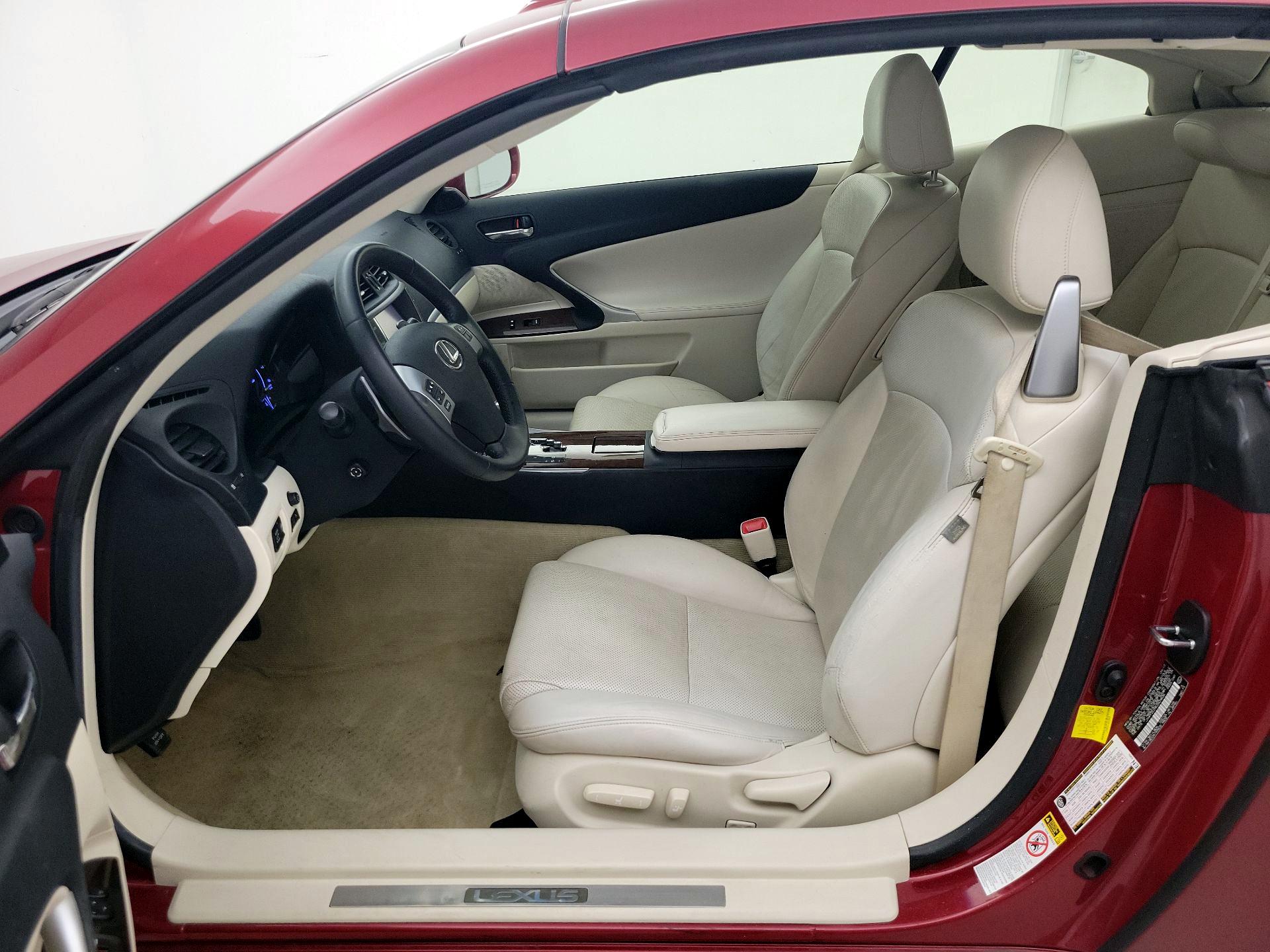 Thumbnail: 2014 Lexus IS - 11