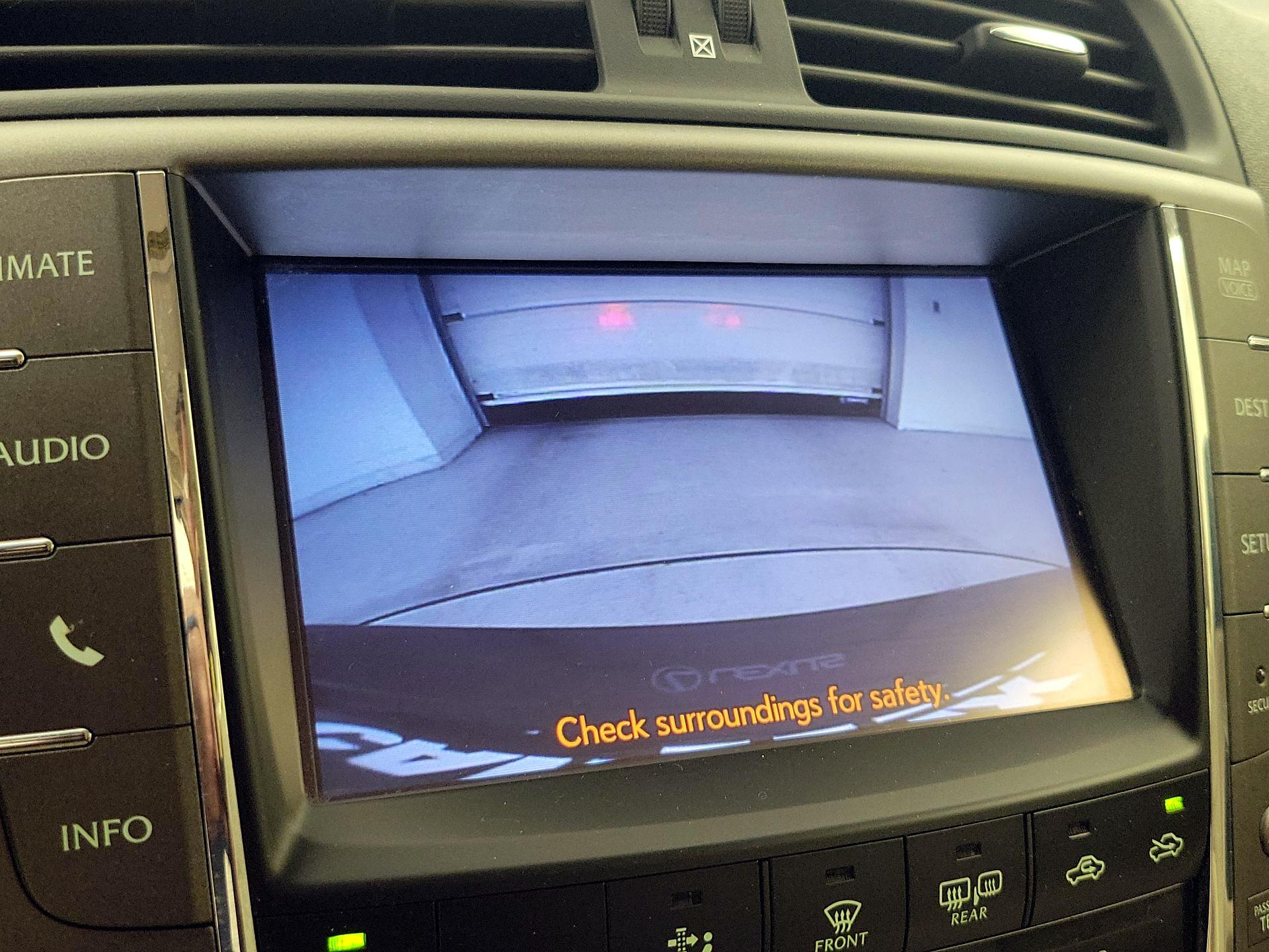 Thumbnail: 2014 Lexus IS - 15