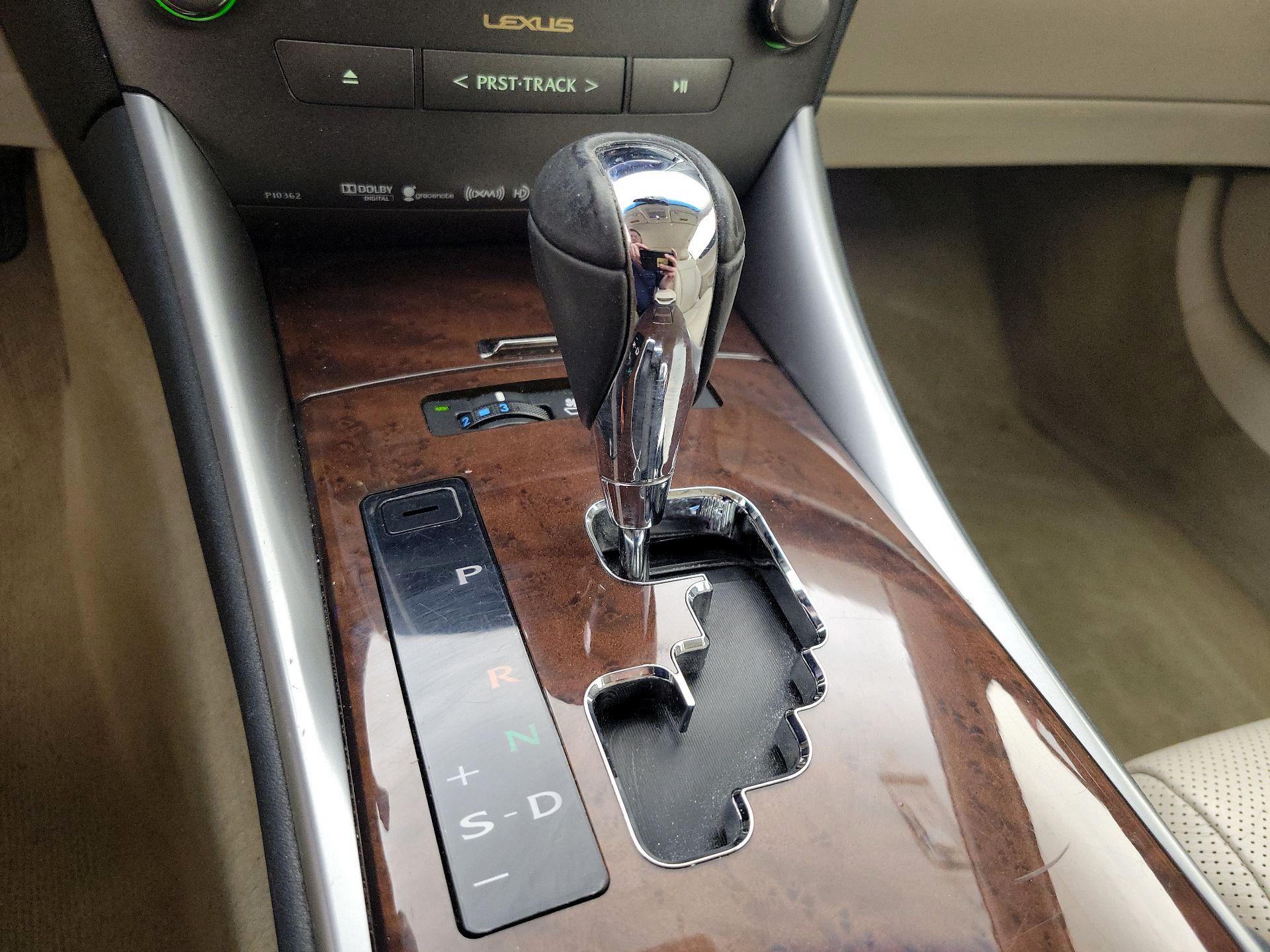 Thumbnail: 2014 Lexus IS - 18