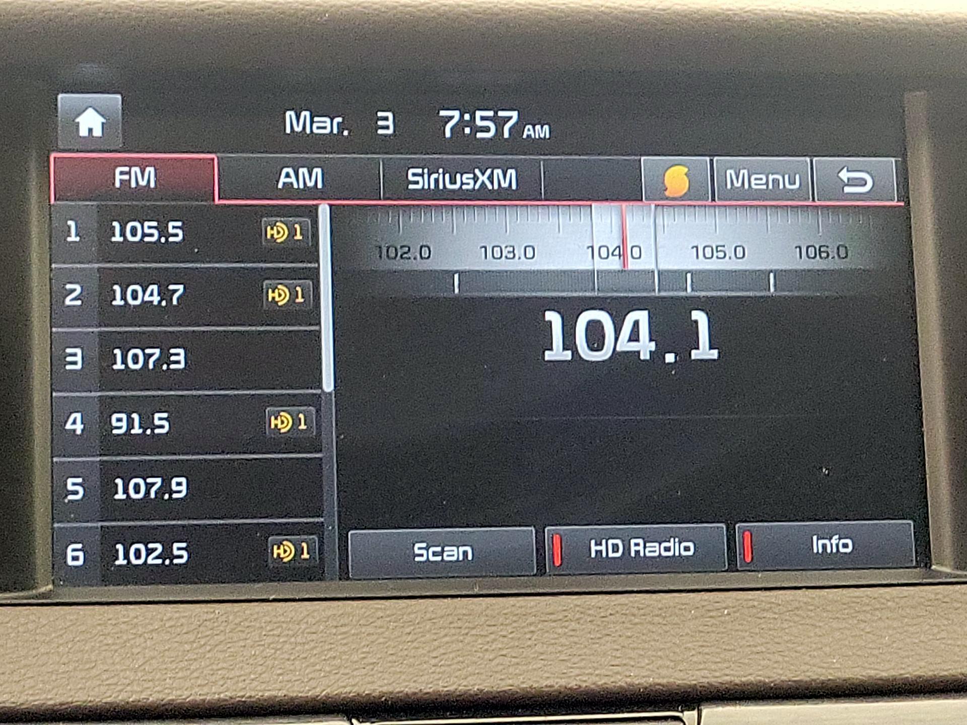 Thumbnail: 2017 Kia Cadenza - 16