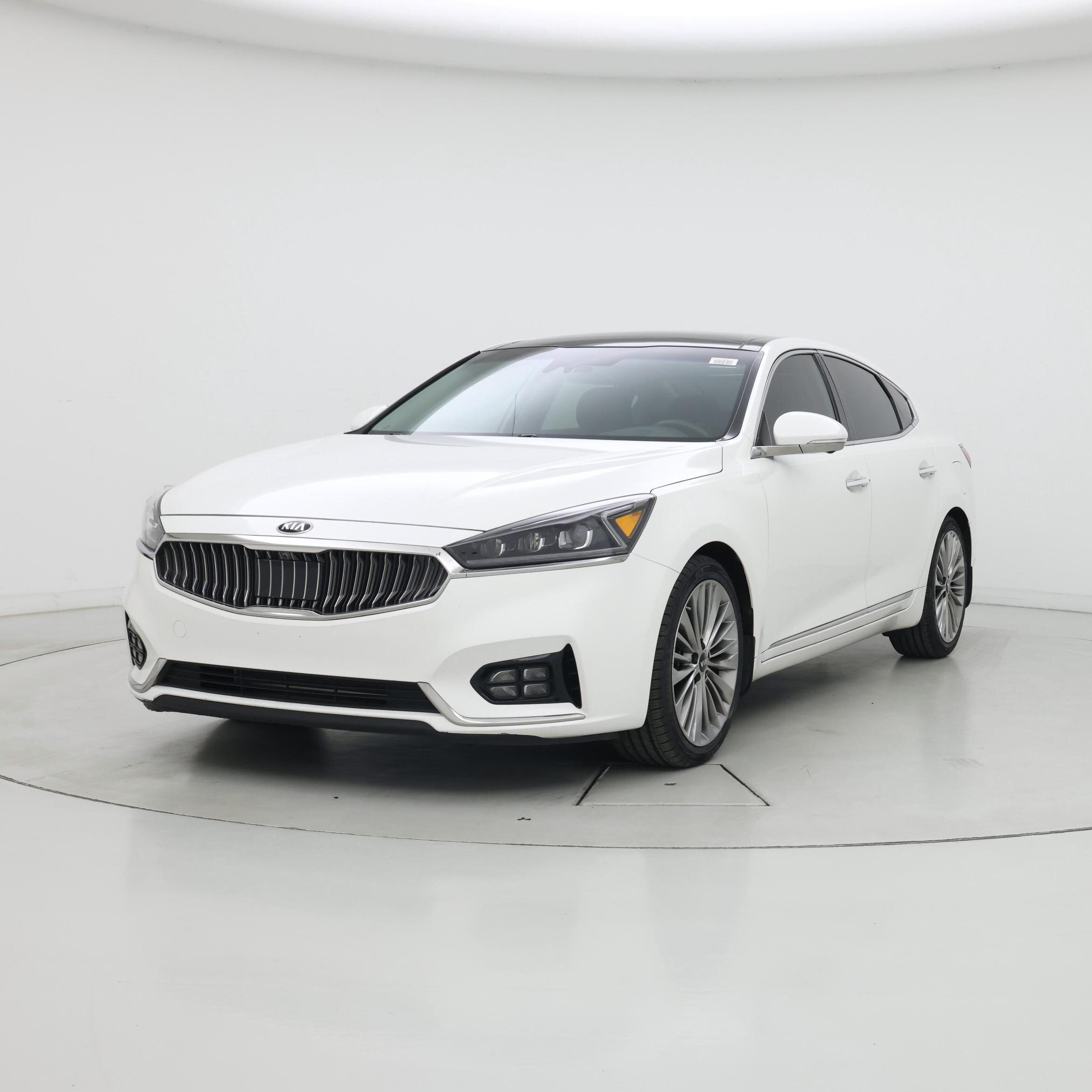 Thumbnail: 2017 Kia Cadenza - 4