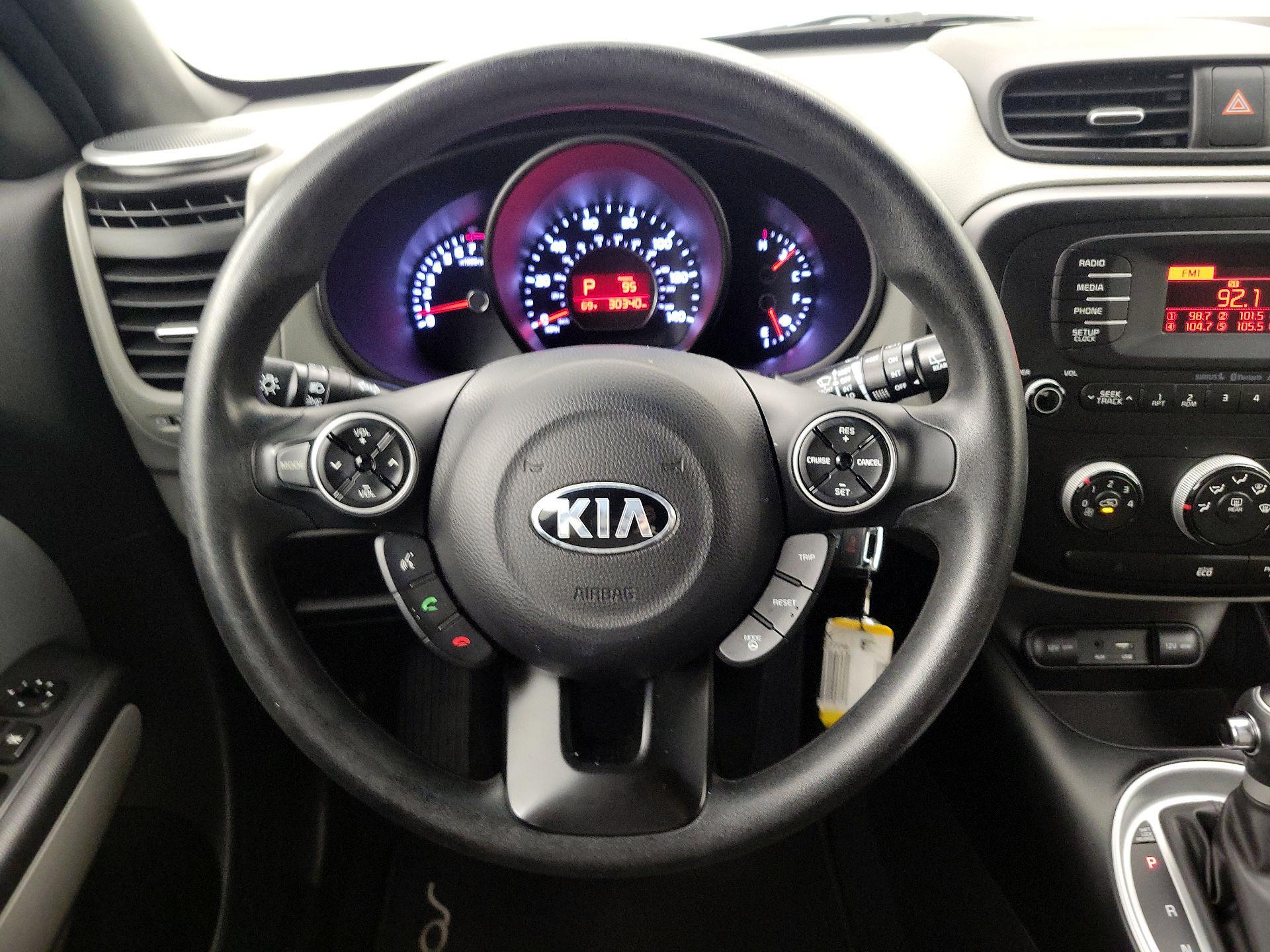 Thumbnail: 2016 Kia Soul - 10