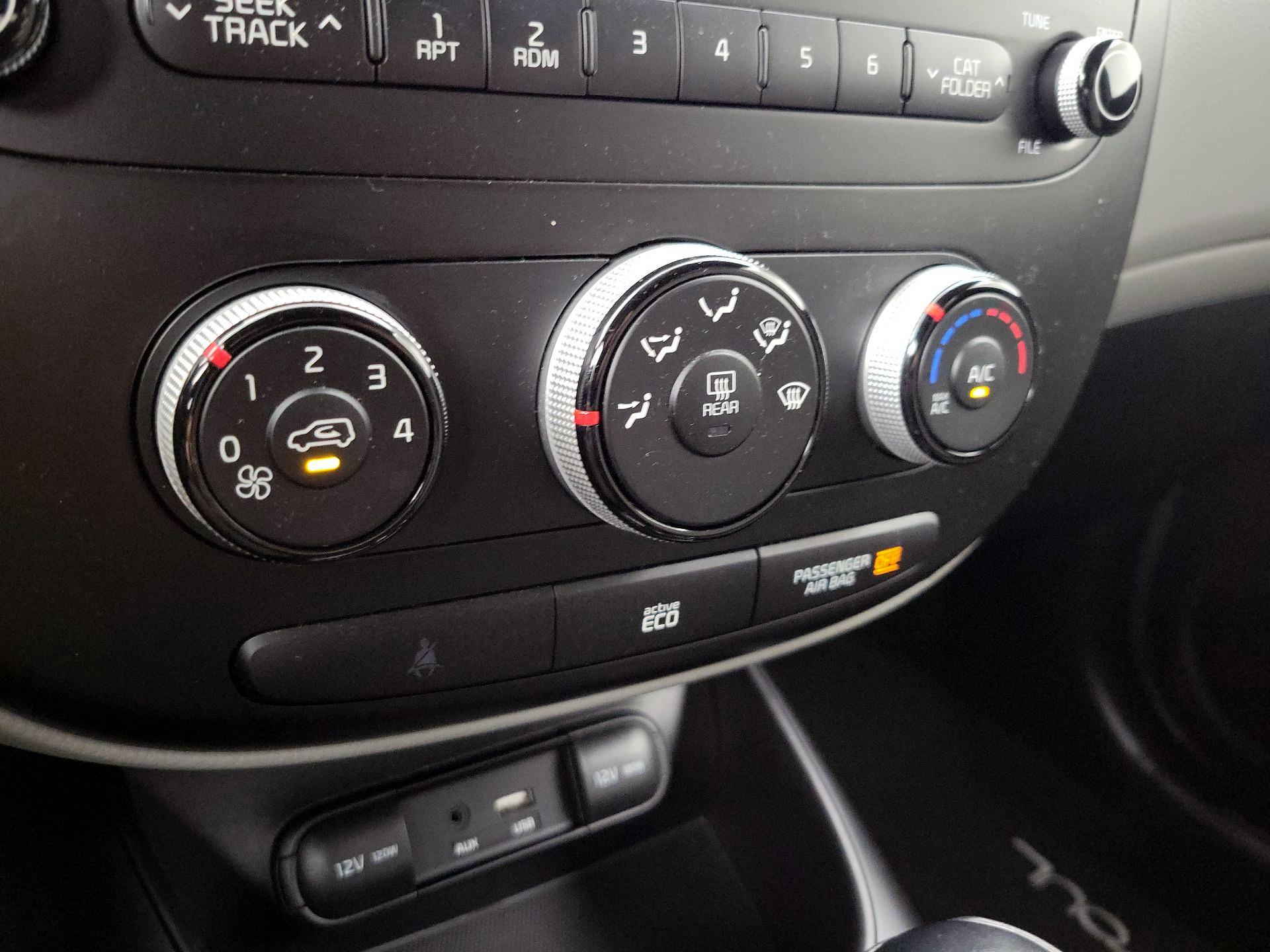 Thumbnail: 2016 Kia Soul - 15