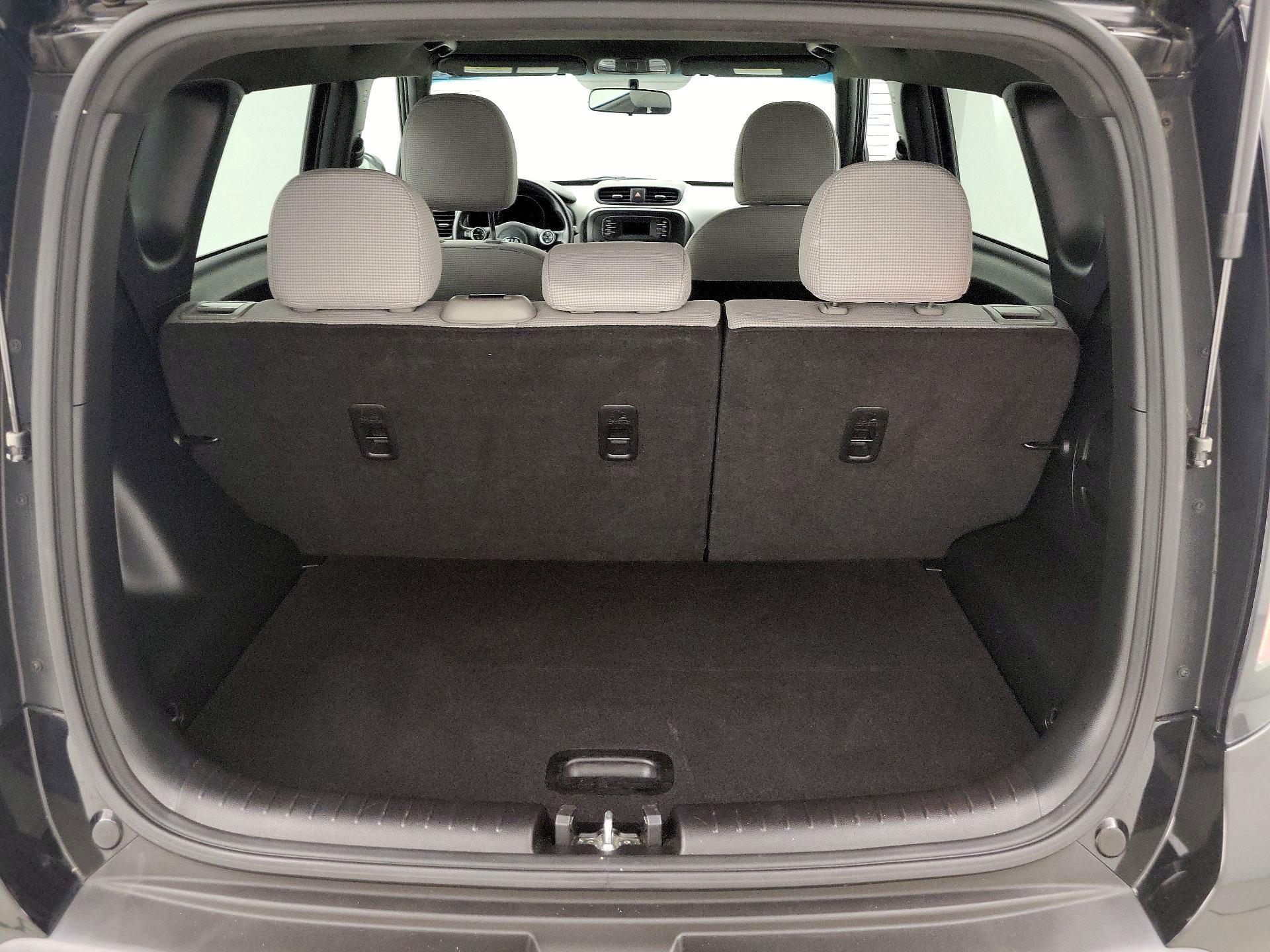 Thumbnail: 2016 Kia Soul - 19