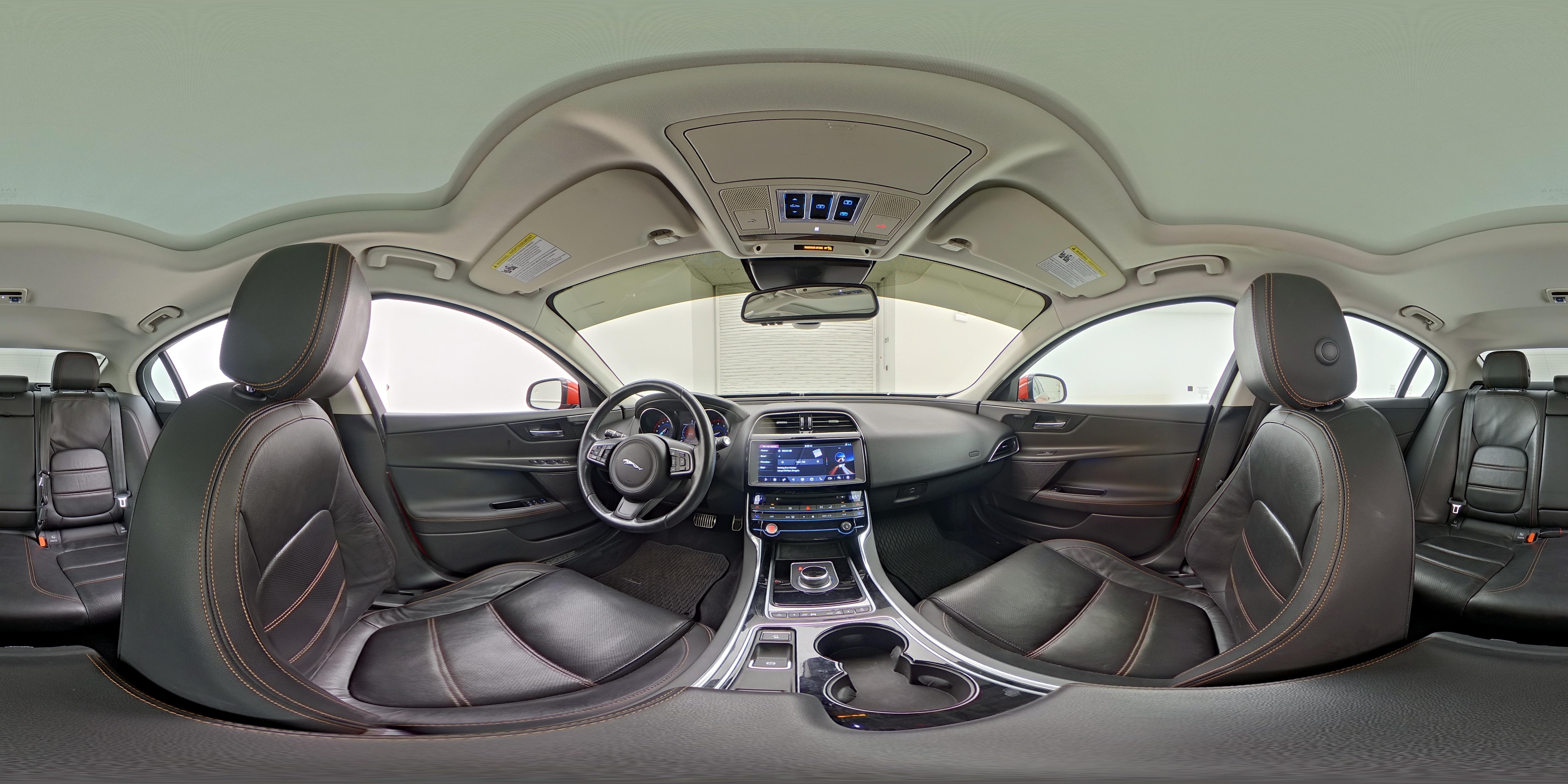 2017 Jaguar XE Prestige - Photo 26