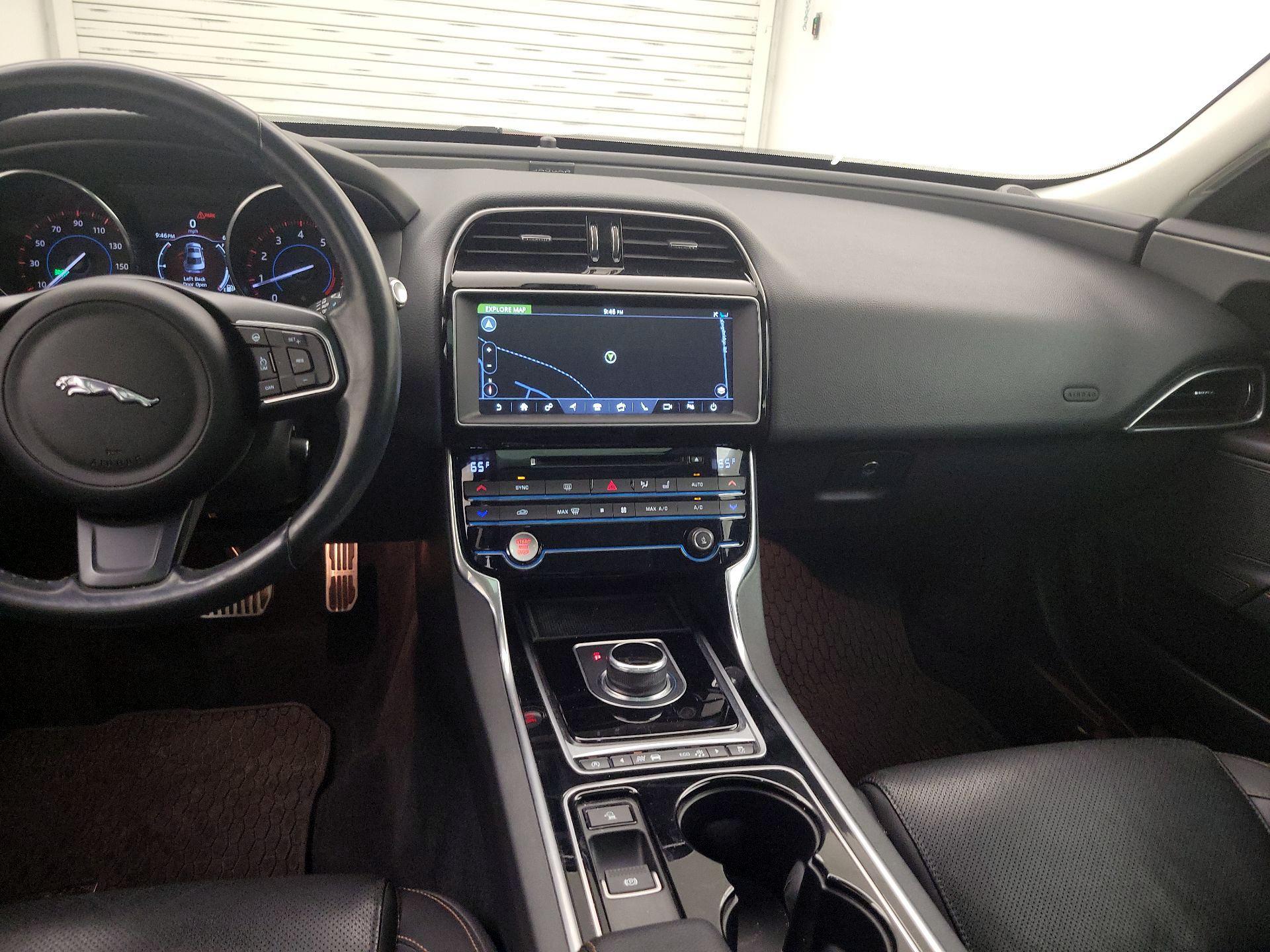 Thumbnail: 2017 Jaguar XE - 9