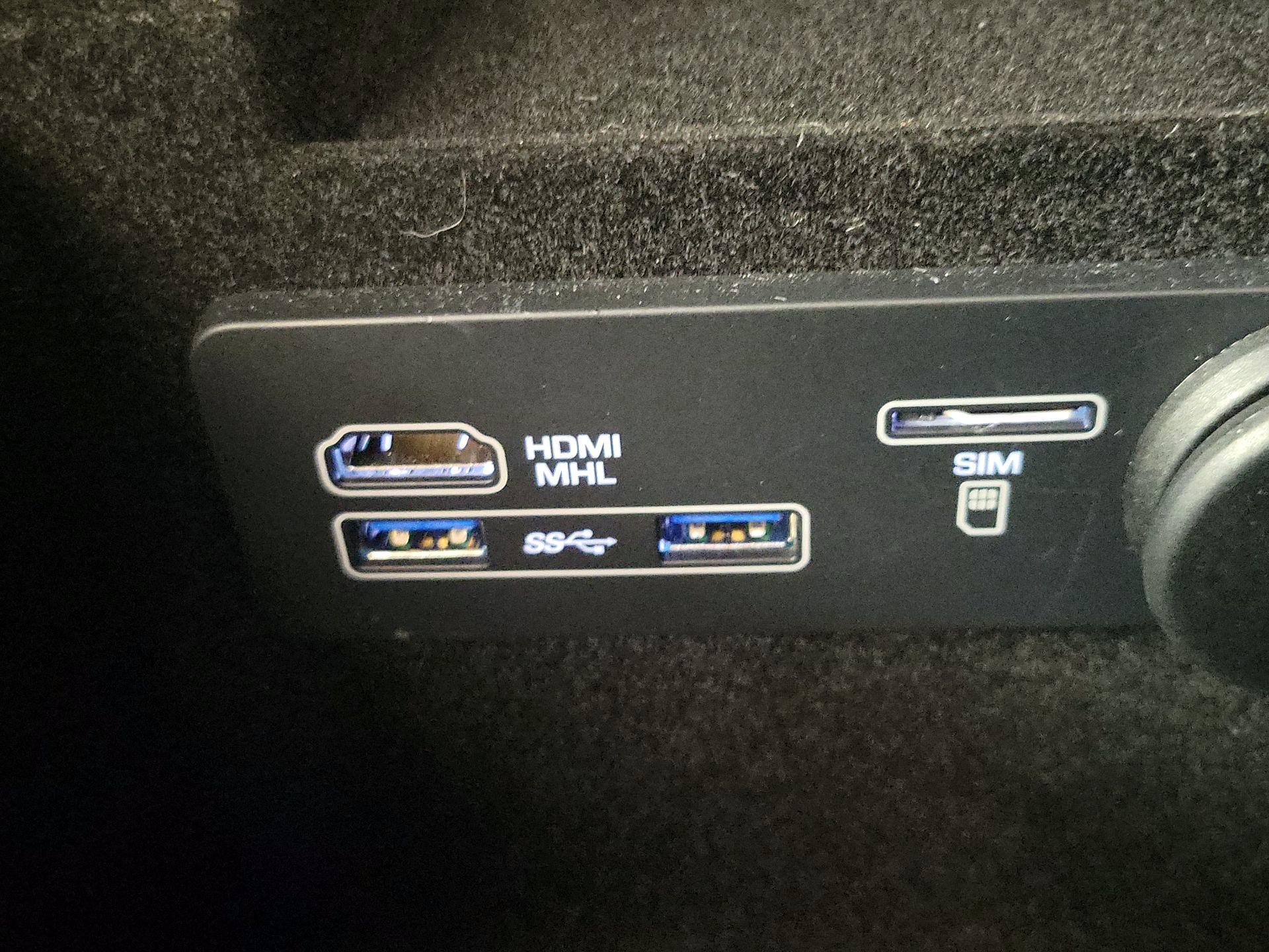 Thumbnail: 2017 Jaguar XE - 19