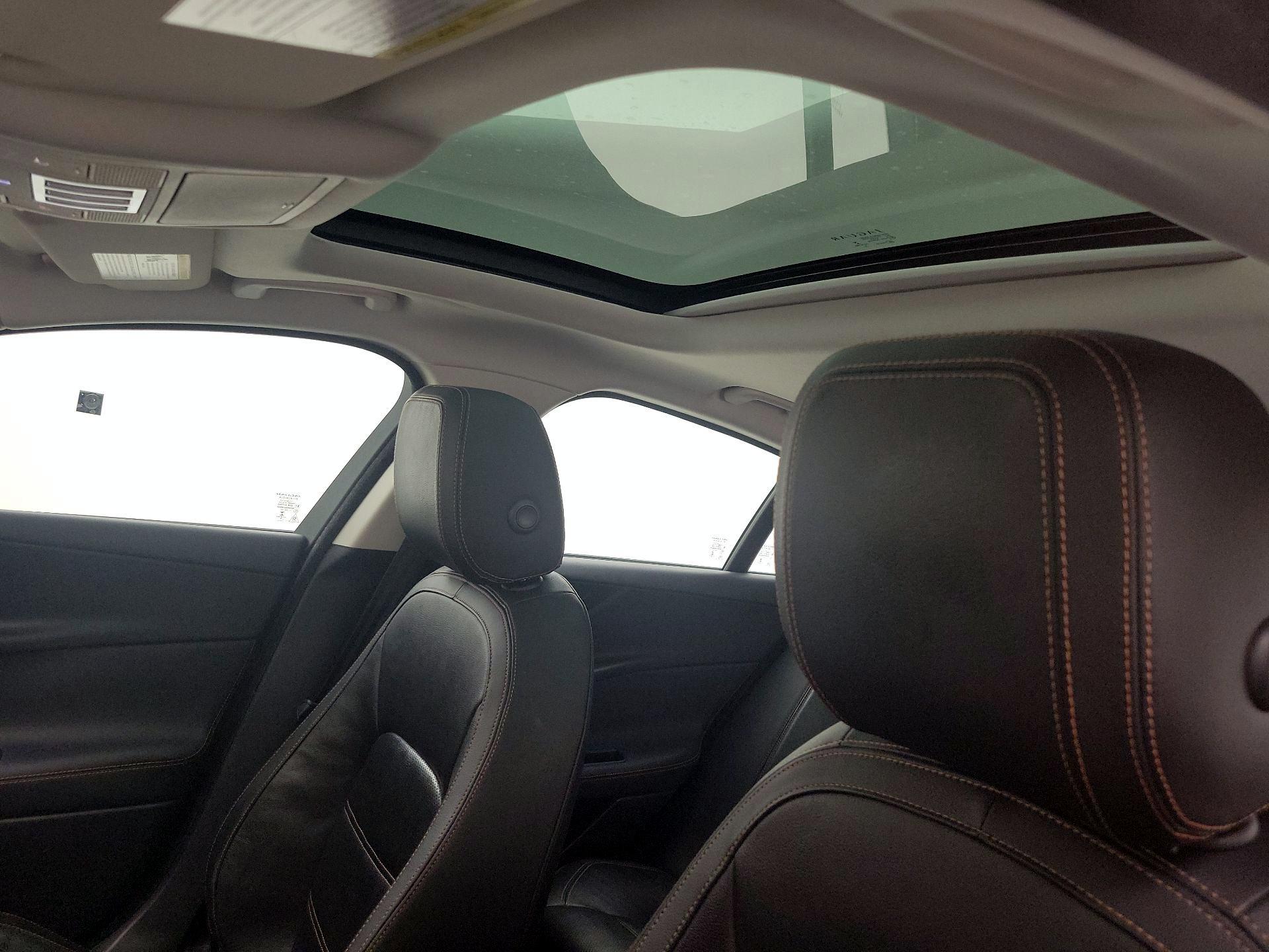 Thumbnail: 2017 Jaguar XE - 20