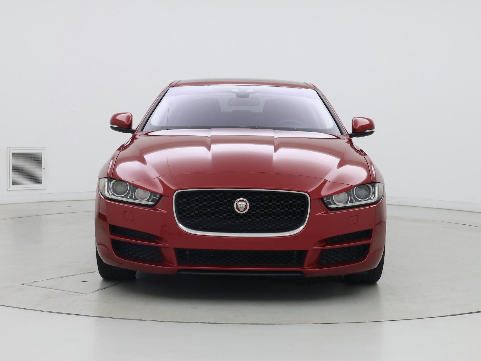 2017 Jaguar XE Prestige - Photo 6