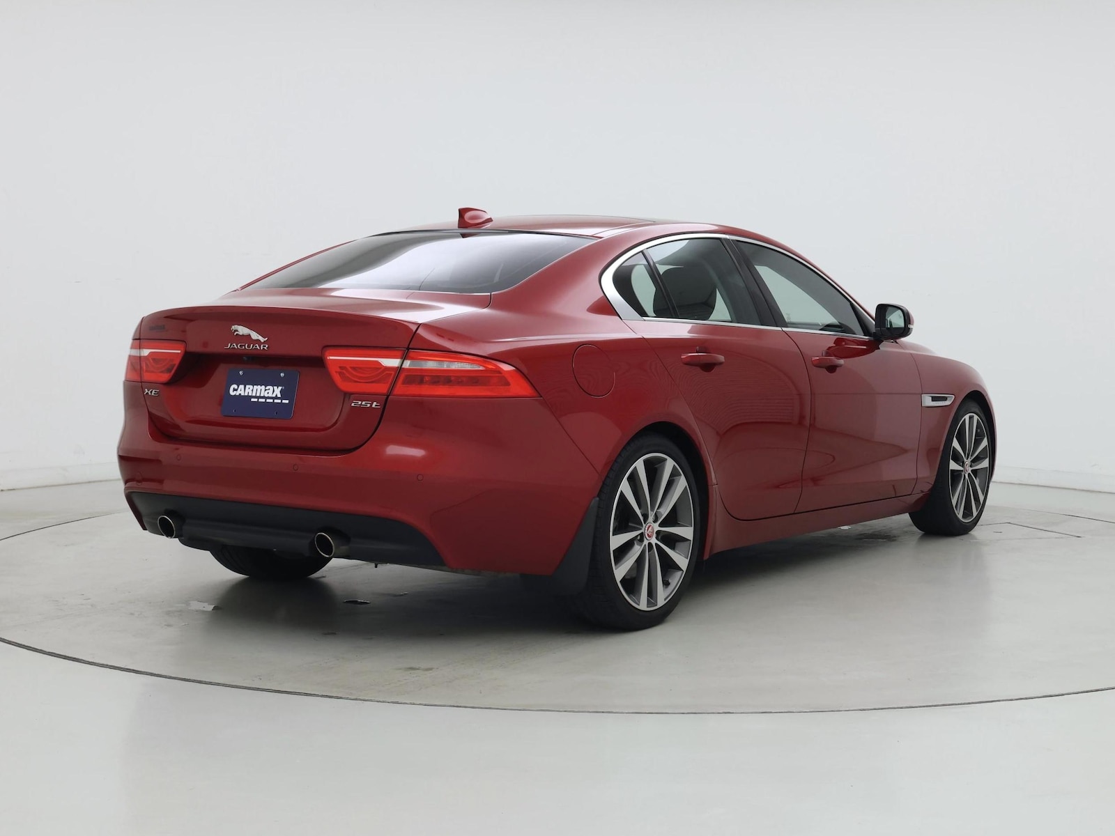 2017 Jaguar XE Prestige - Photo 9