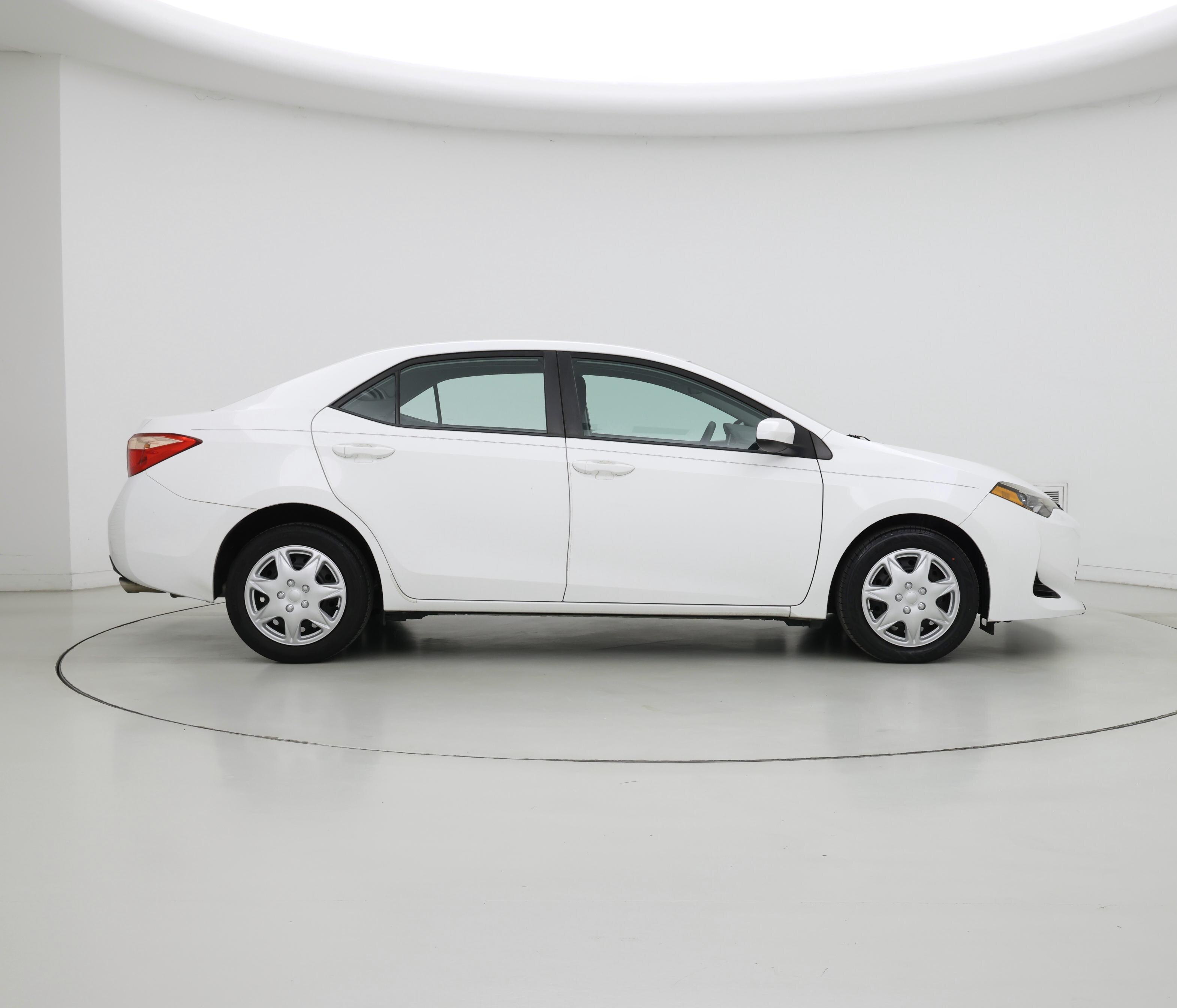 Thumbnail: 2018 Toyota Corolla - 7