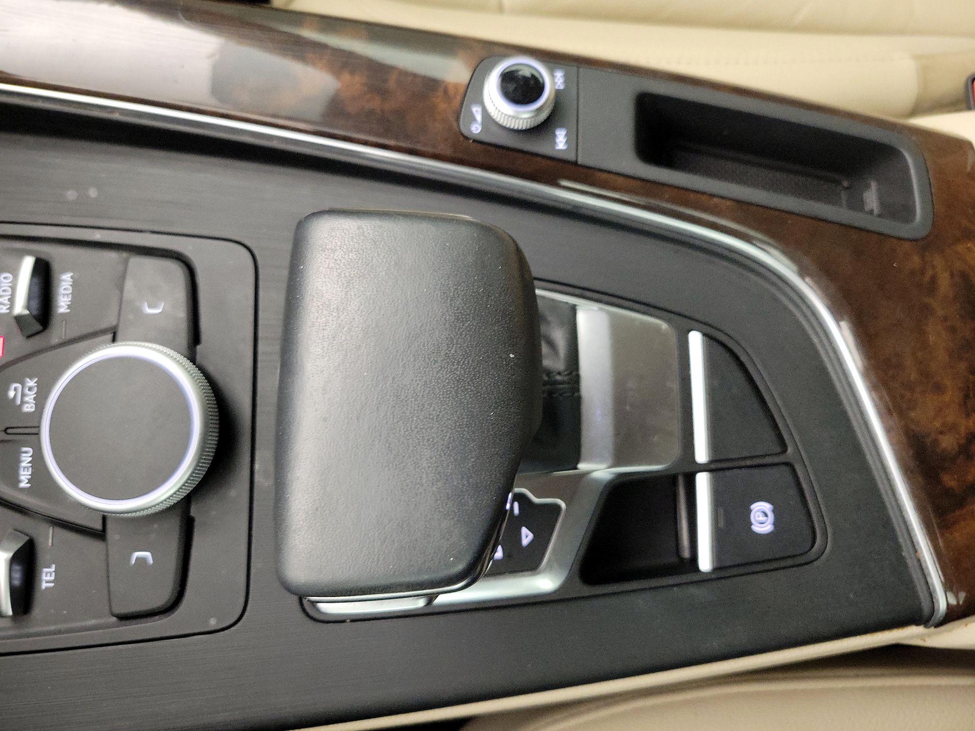 Thumbnail: 2019 Audi A4 - 17