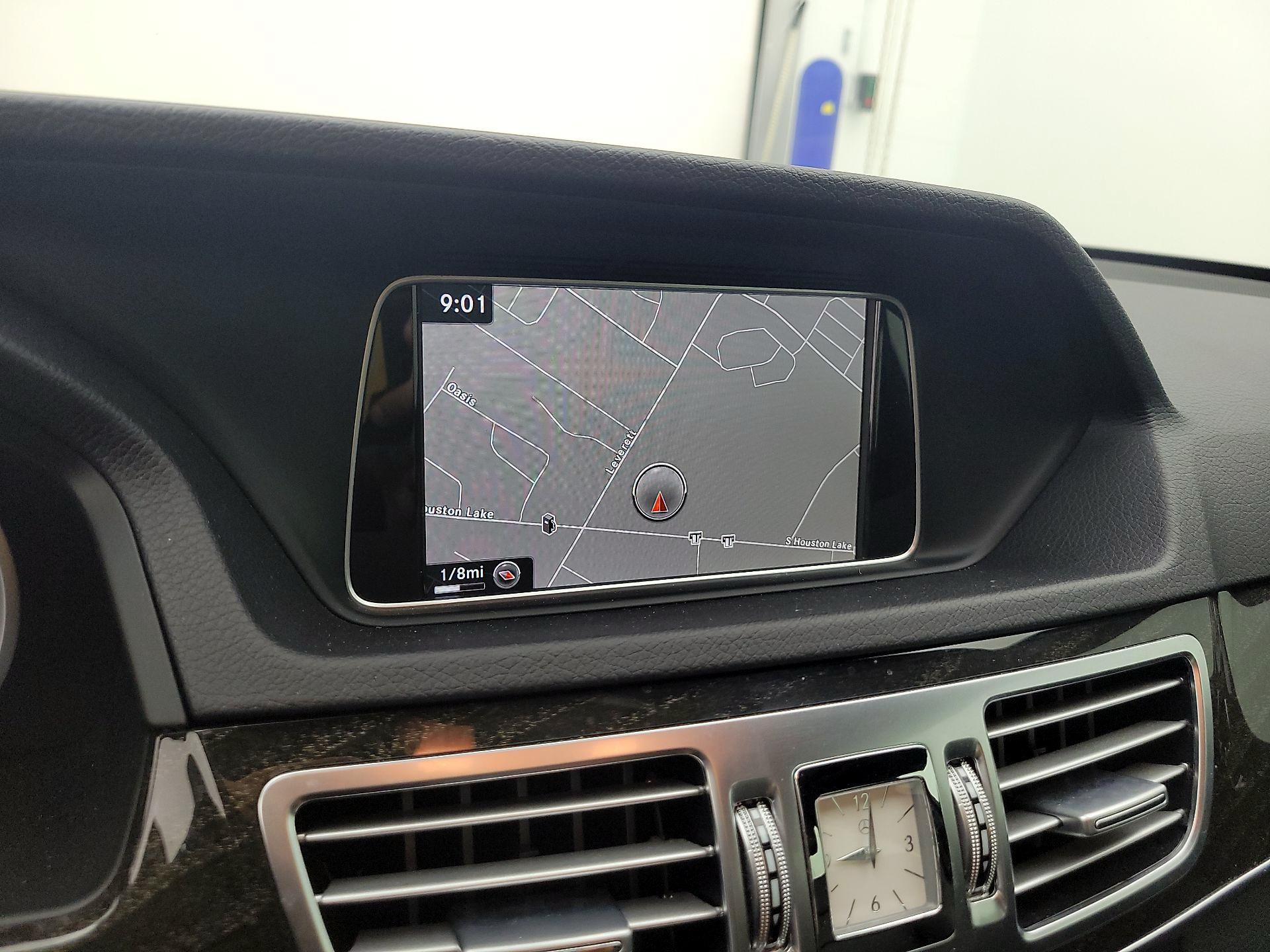 Thumbnail: 2016 Mercedes-Benz E-Class - 14