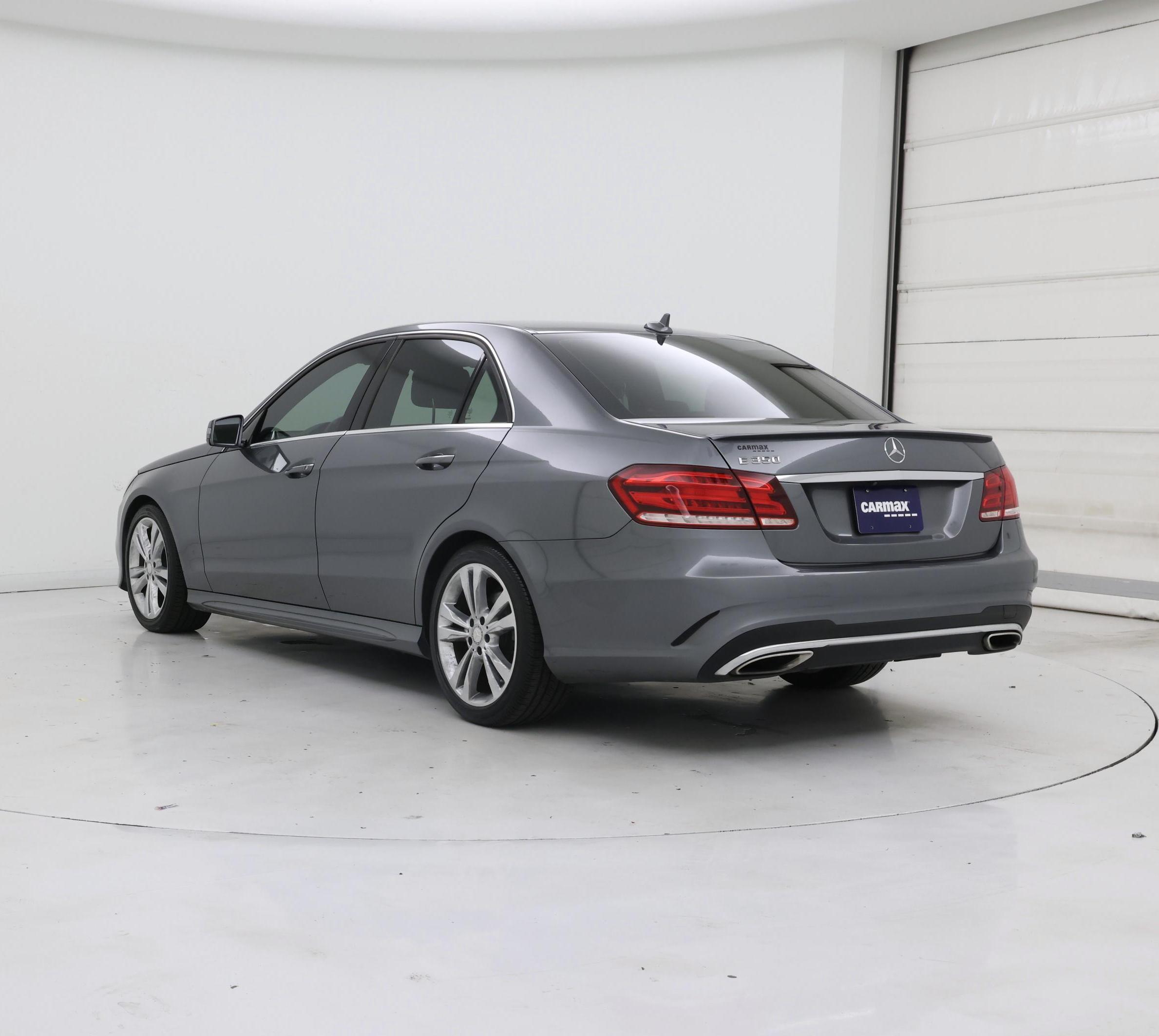 Thumbnail: 2016 Mercedes-Benz E-Class - 2