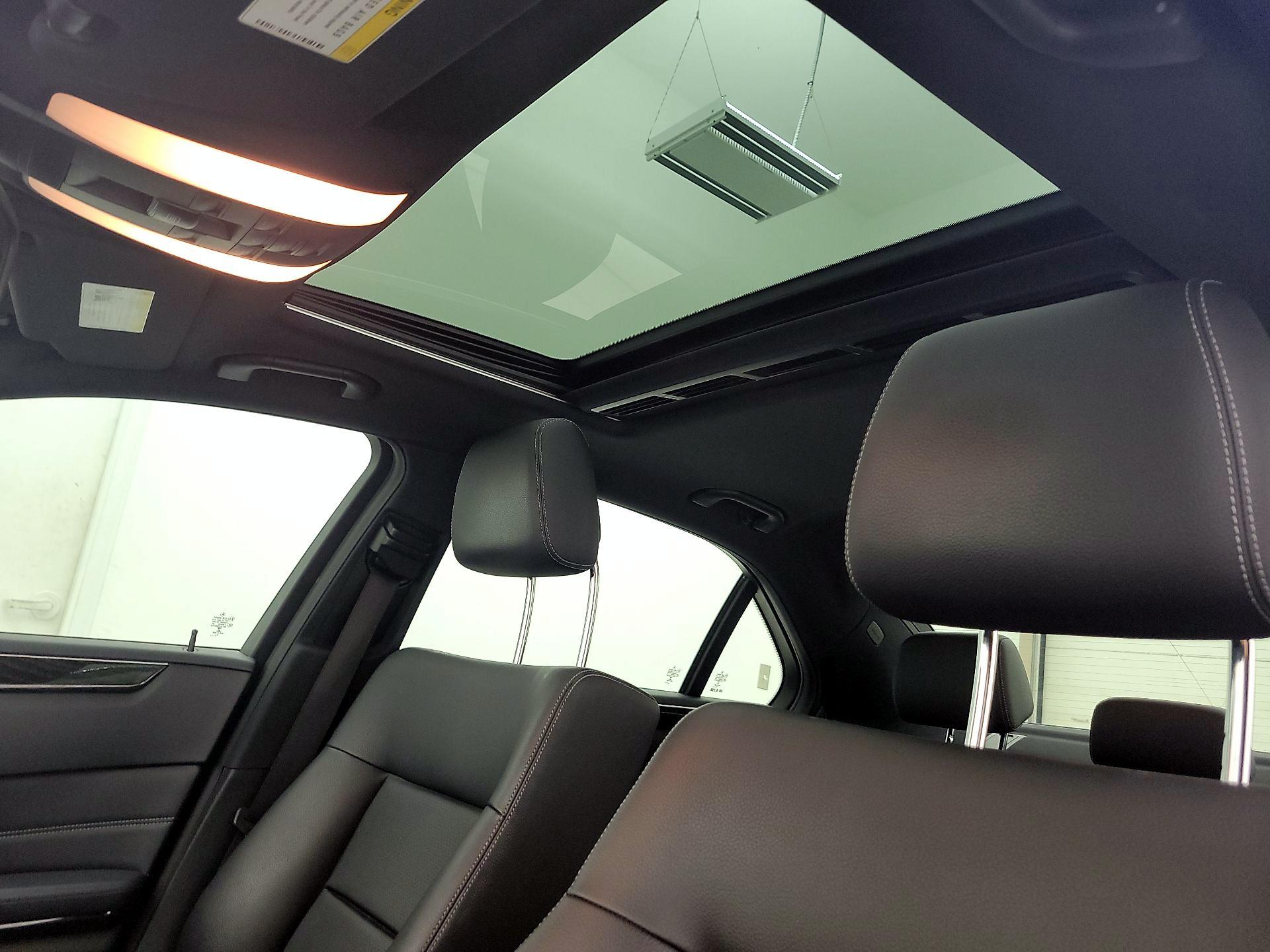 Thumbnail: 2016 Mercedes-Benz E-Class - 19