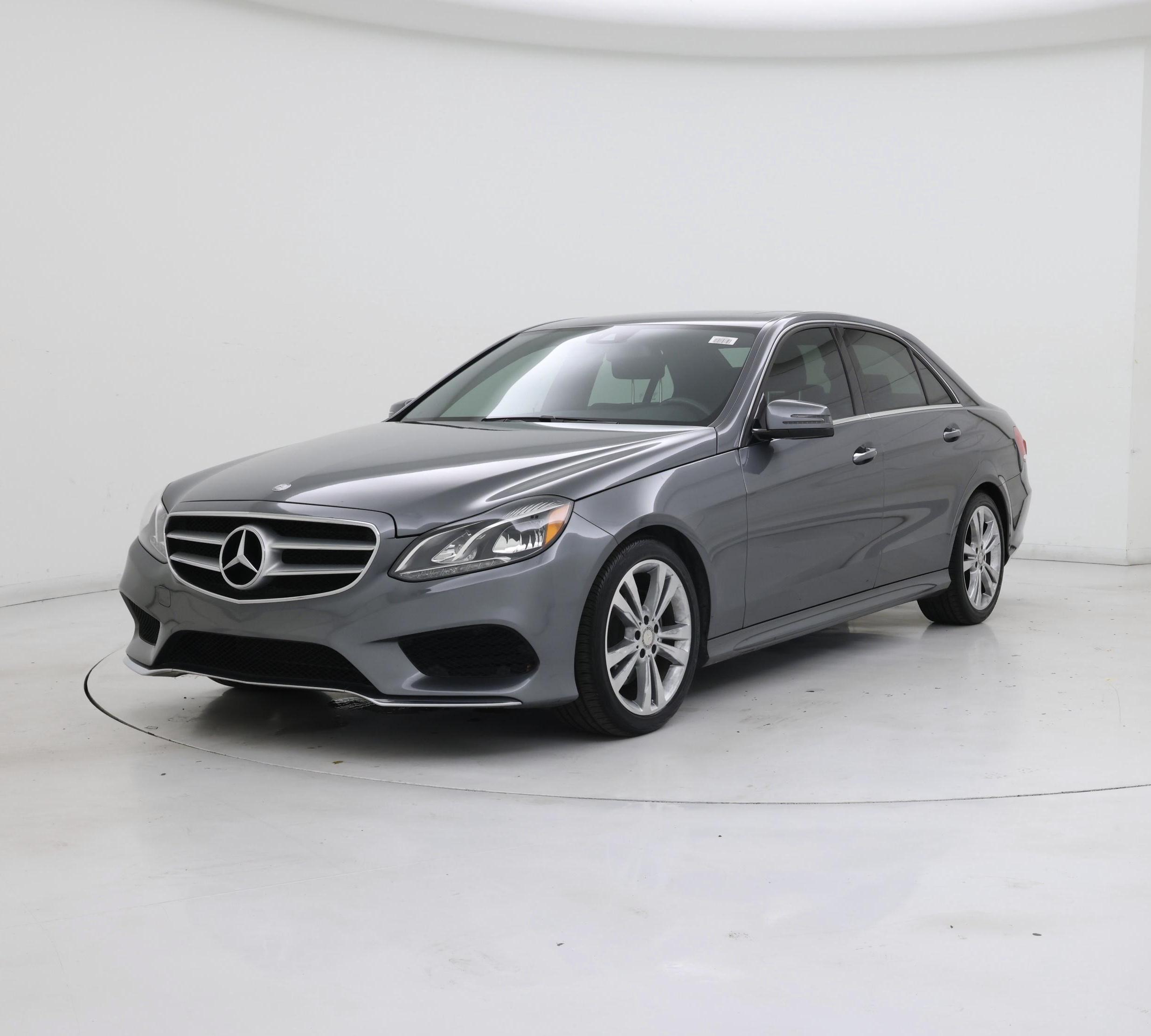 Thumbnail: 2016 Mercedes-Benz E-Class - 4
