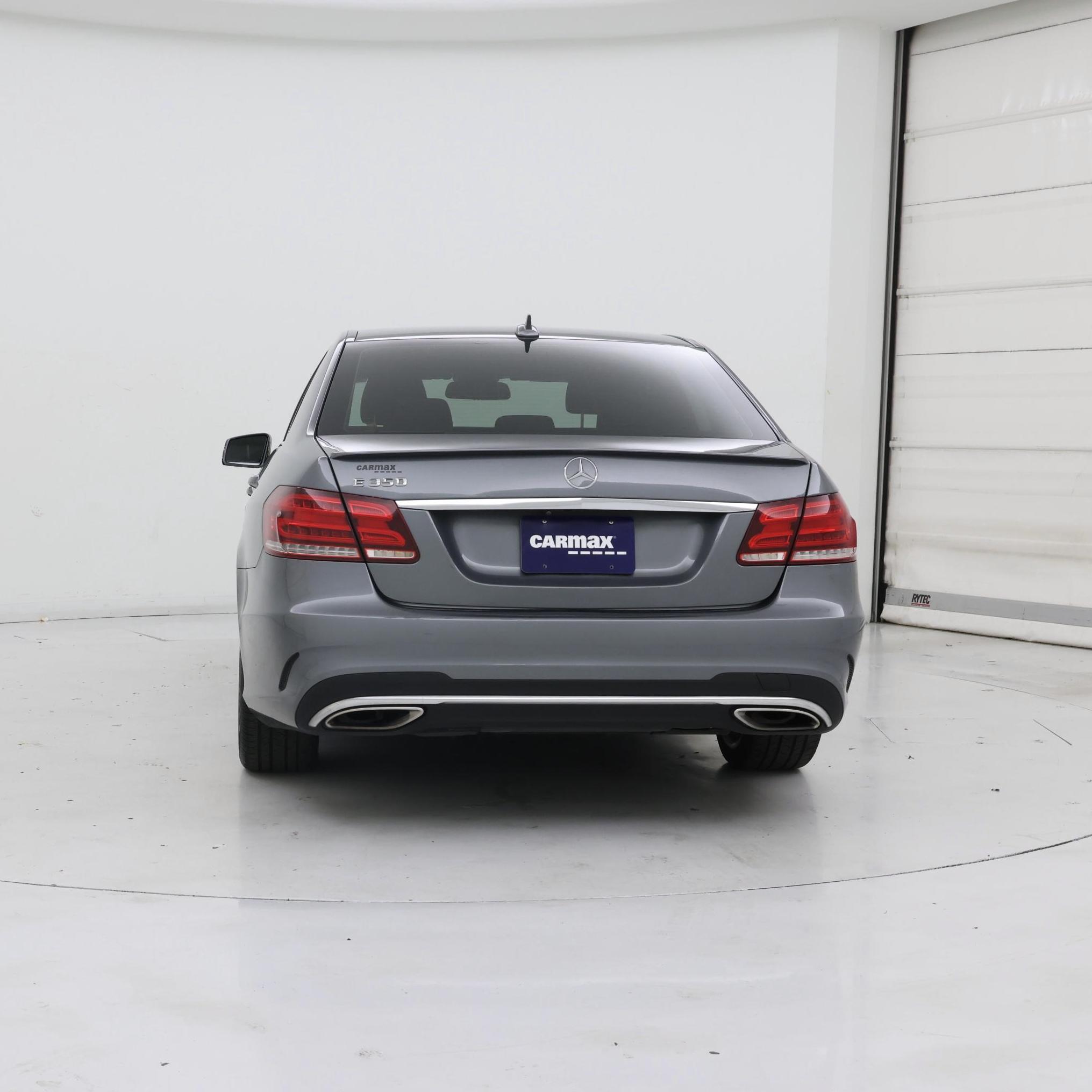 Thumbnail: 2016 Mercedes-Benz E-Class - 6