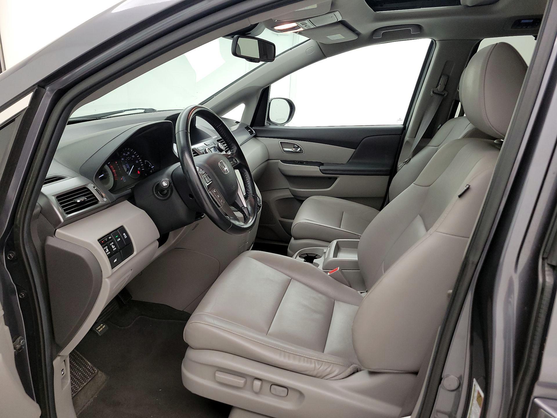 Thumbnail: 2014 Honda Odyssey - 11