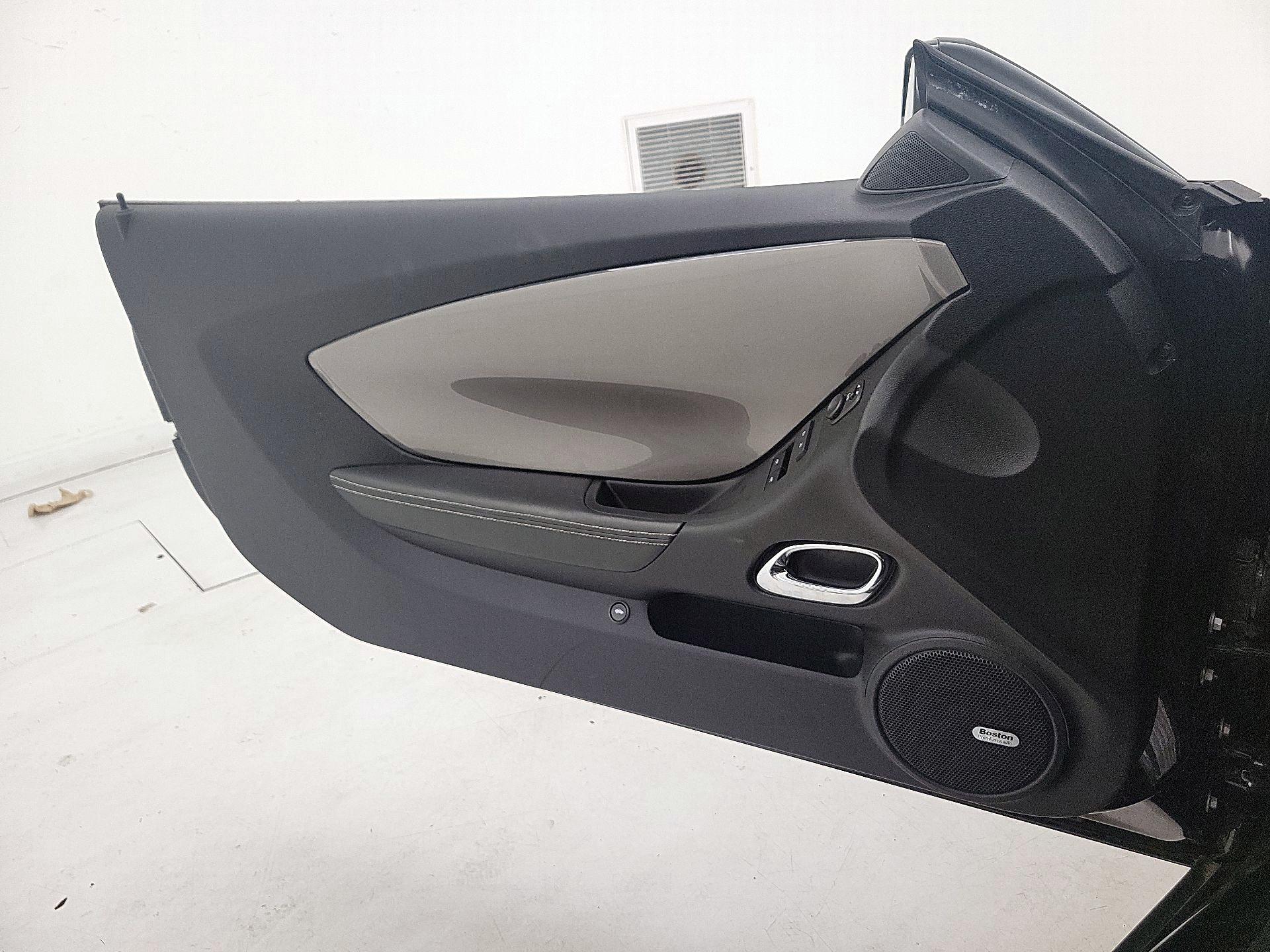 Thumbnail: 2015 Chevrolet Camaro - 12