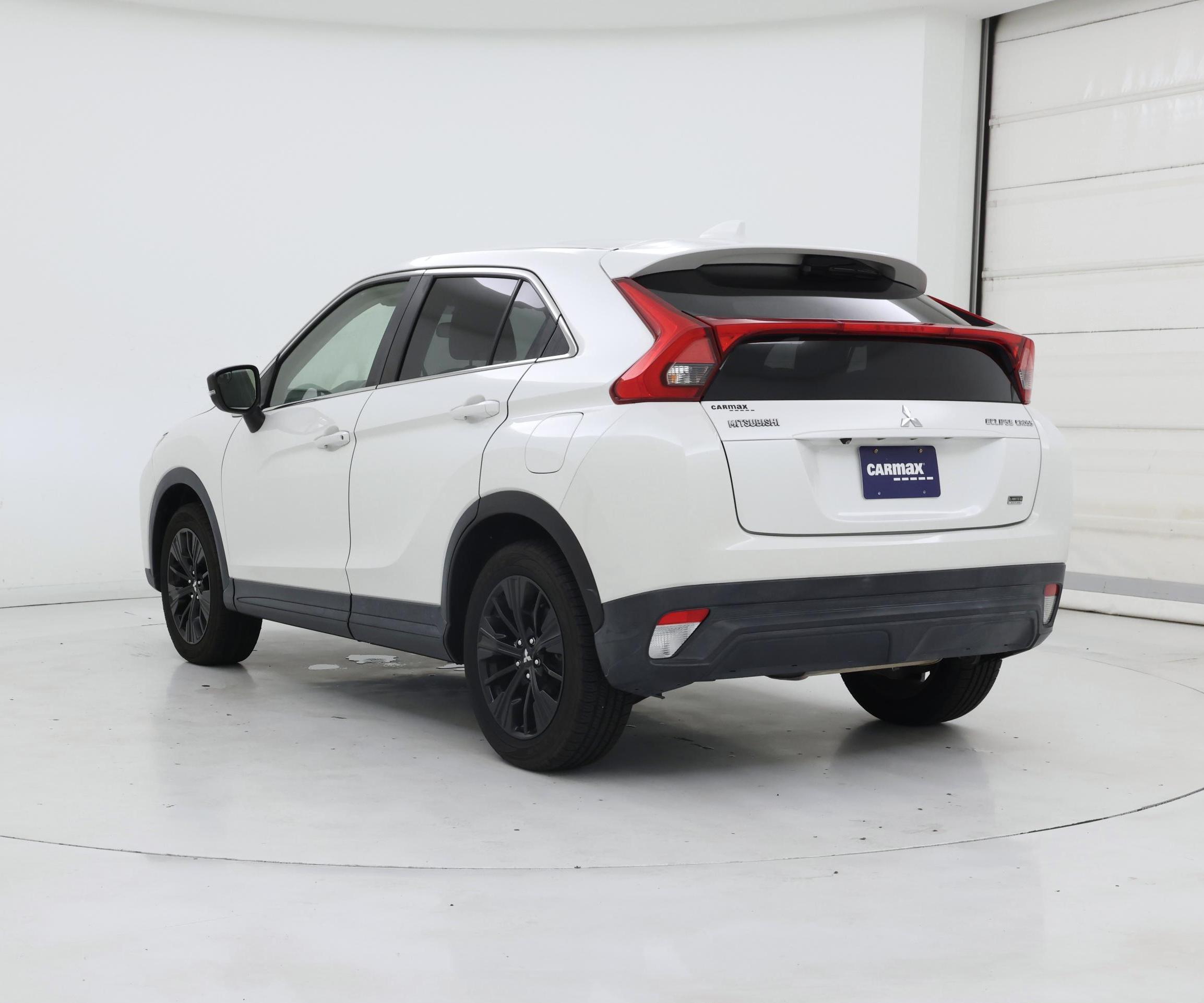 Thumbnail: 2018 Mitsubishi Eclipse Cross - 2