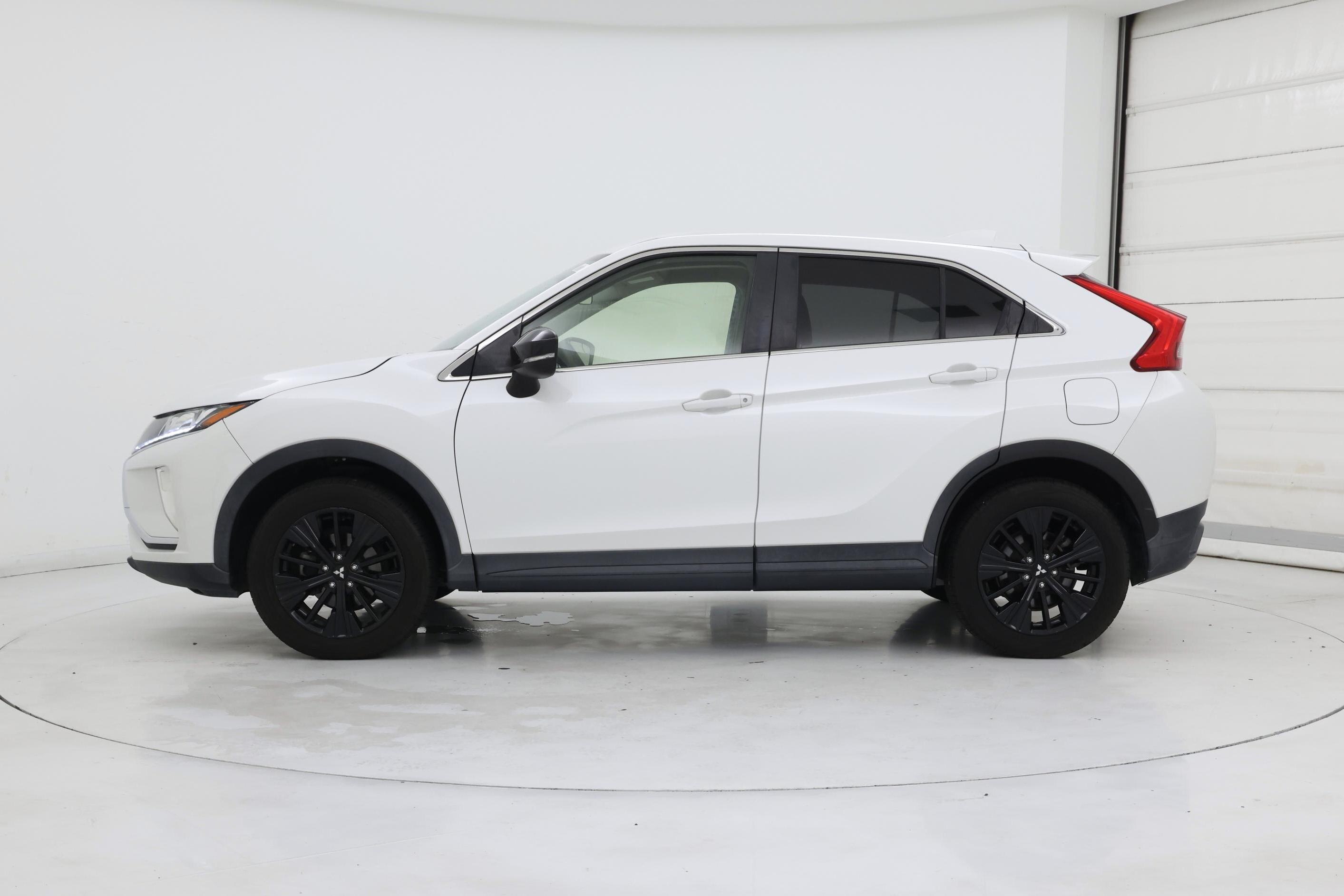 Thumbnail: 2018 Mitsubishi Eclipse Cross - 3